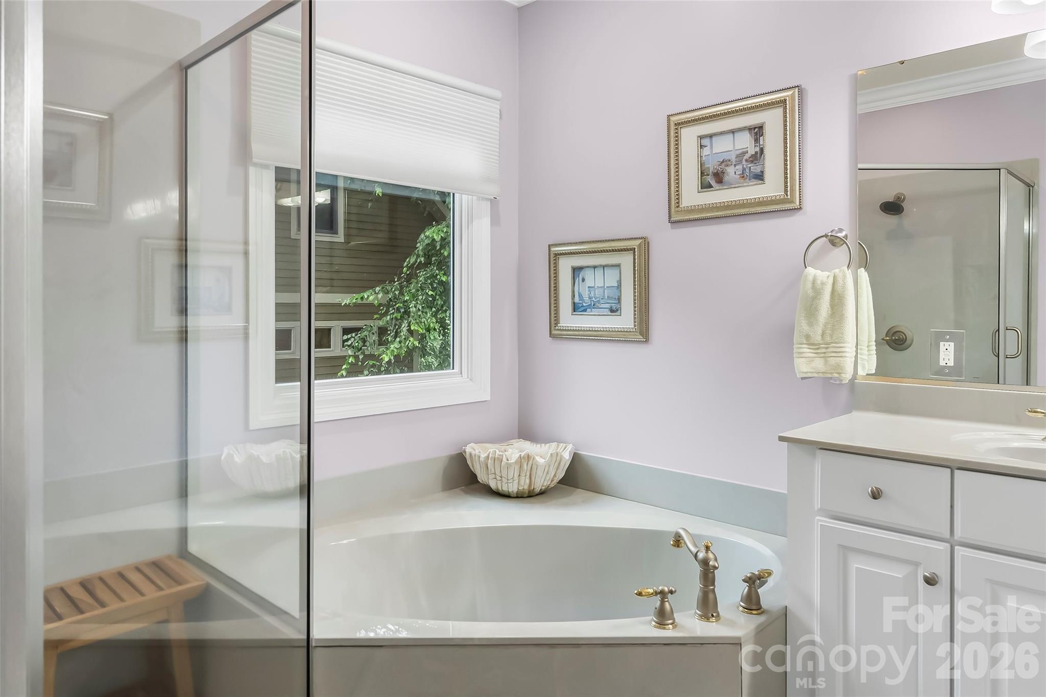 705 Waters Edge Drive Property Photo 15
