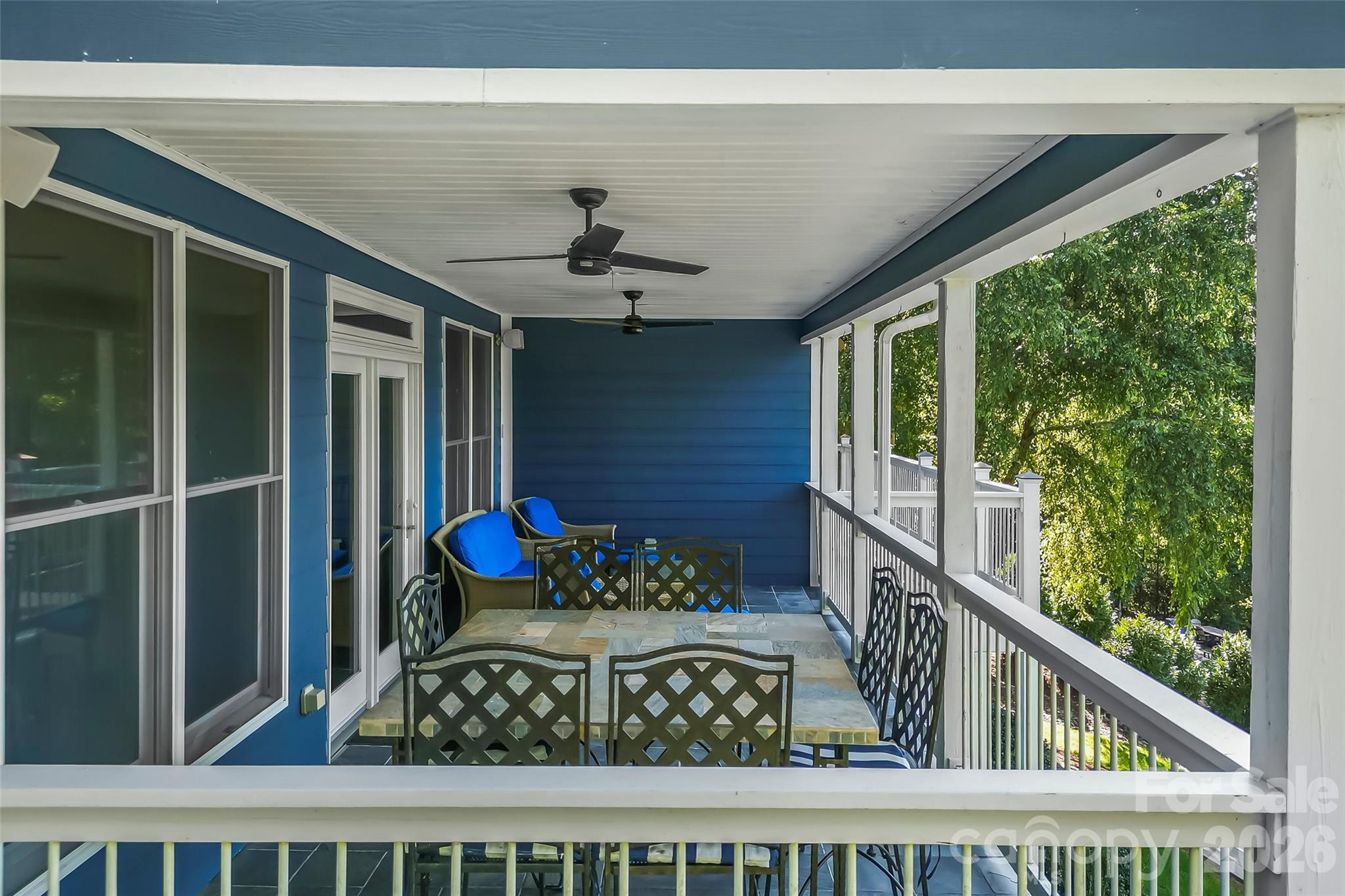 705 Waters Edge Drive Property Photo 34