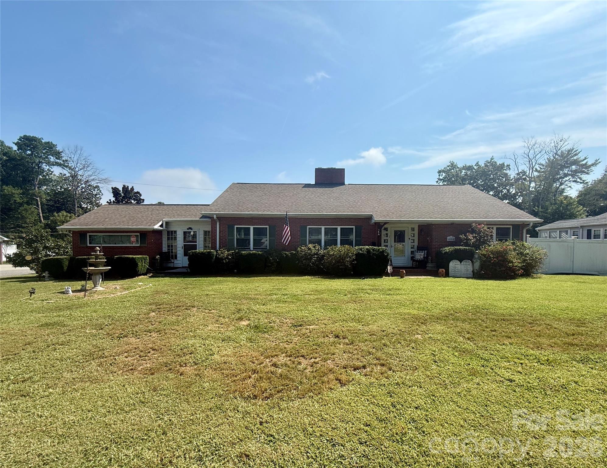 401 S Mulberry Street Property Photo 1