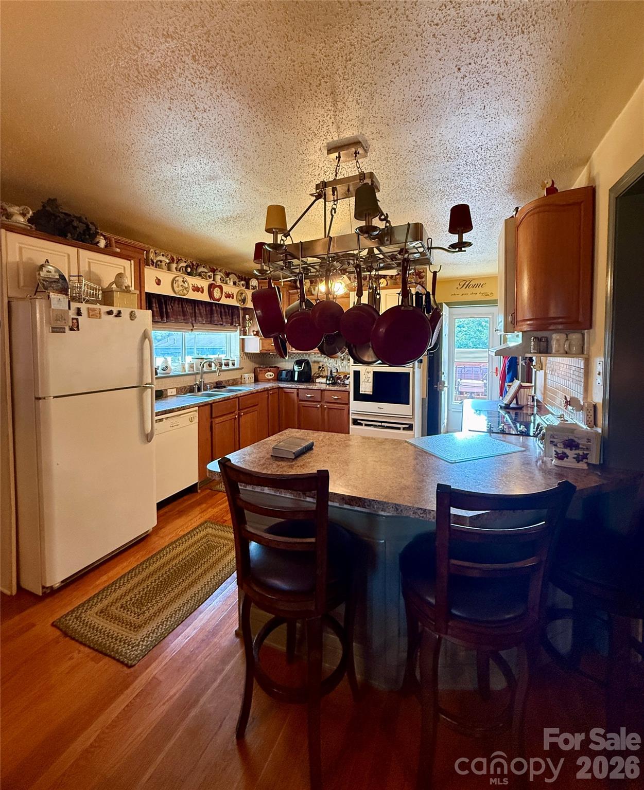 401 S Mulberry Street Property Photo 12