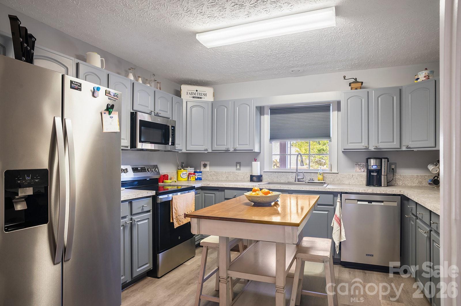 647 High Quarry Road Property Photo 16