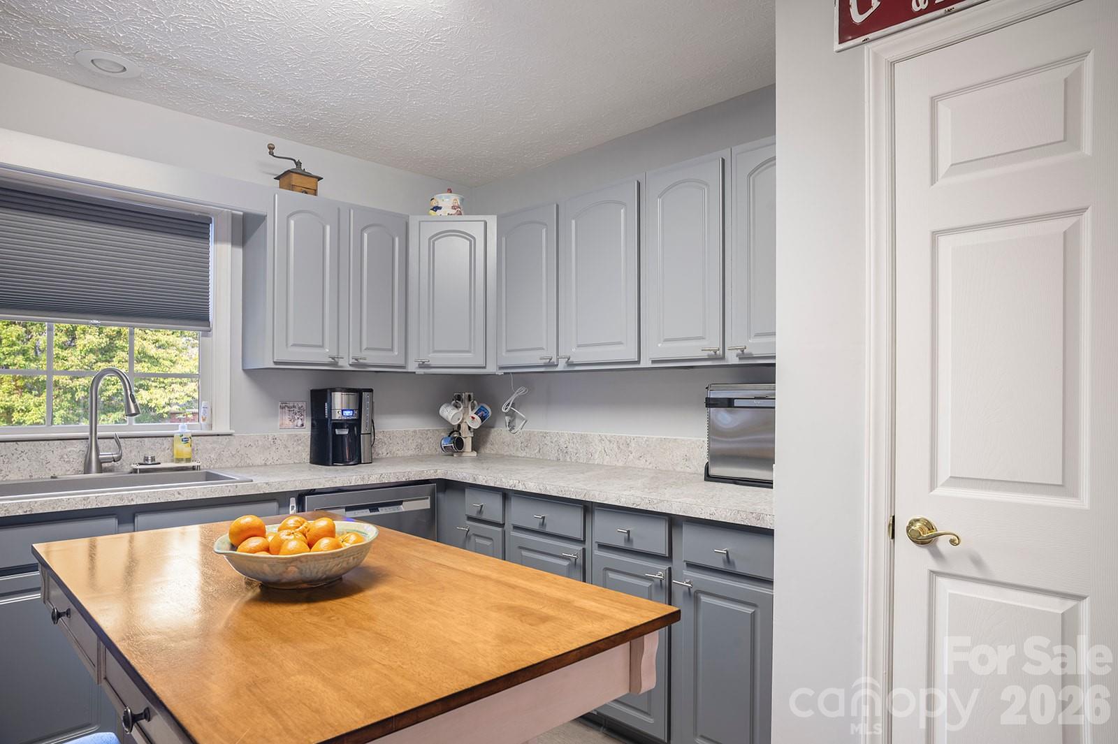 647 High Quarry Road Property Photo 18