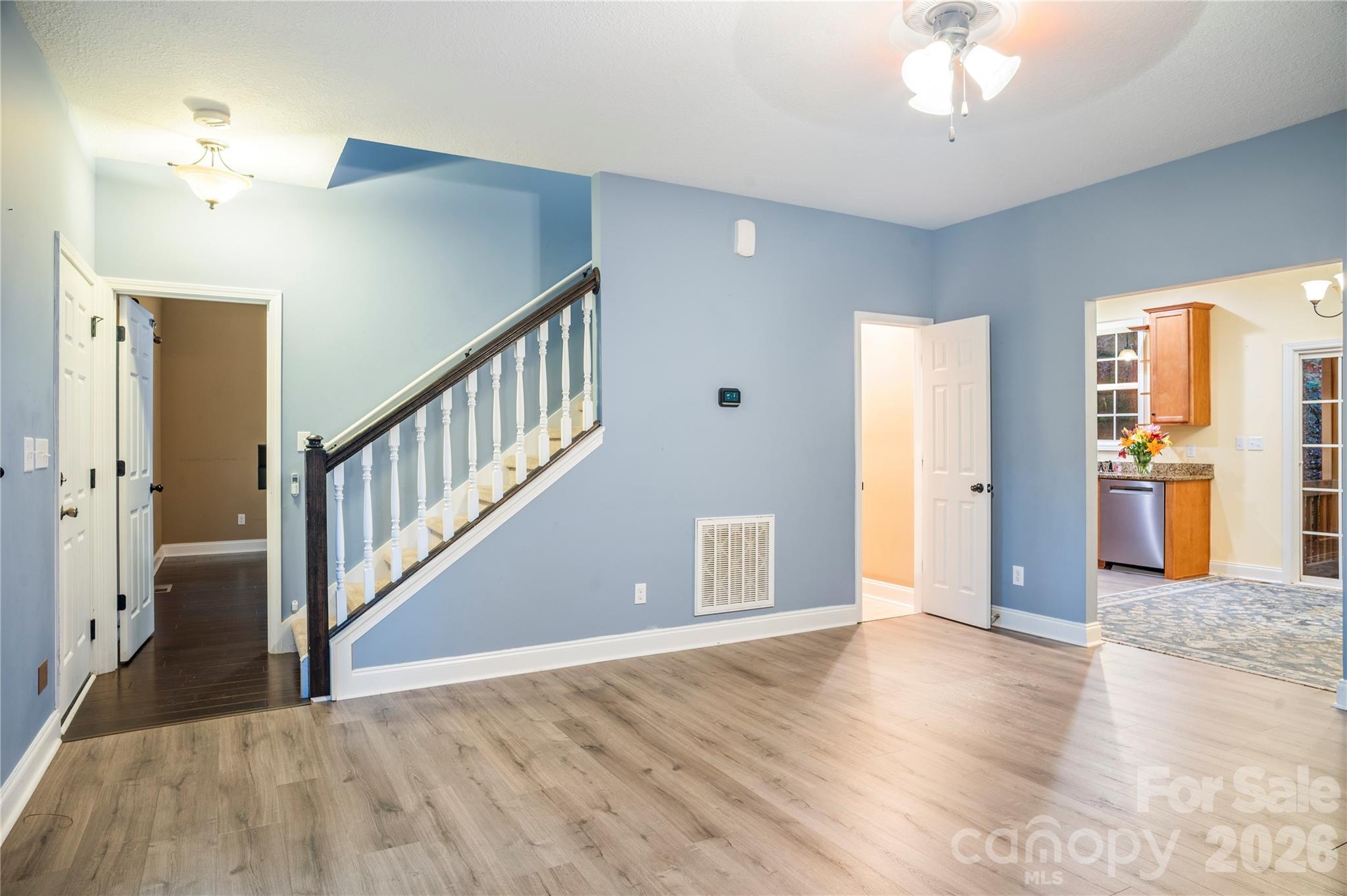 265 Raven Top Drive Property Photo 12