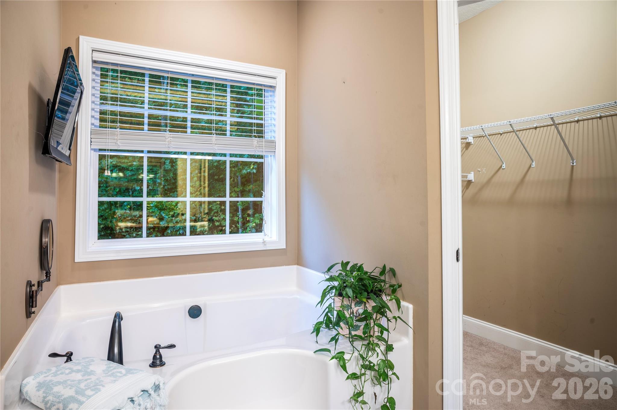 265 Raven Top Drive Property Photo 24