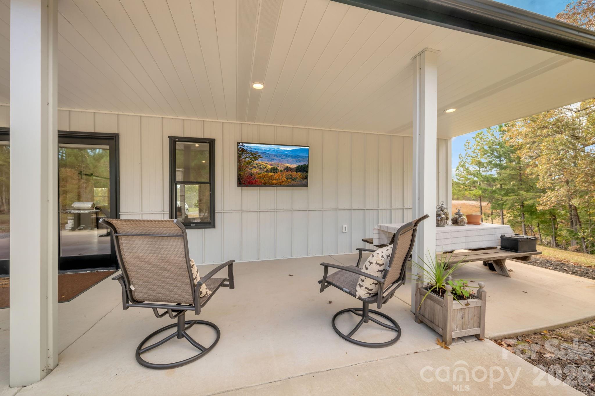 1260 Beaver Island Trail Road Property Photo 40