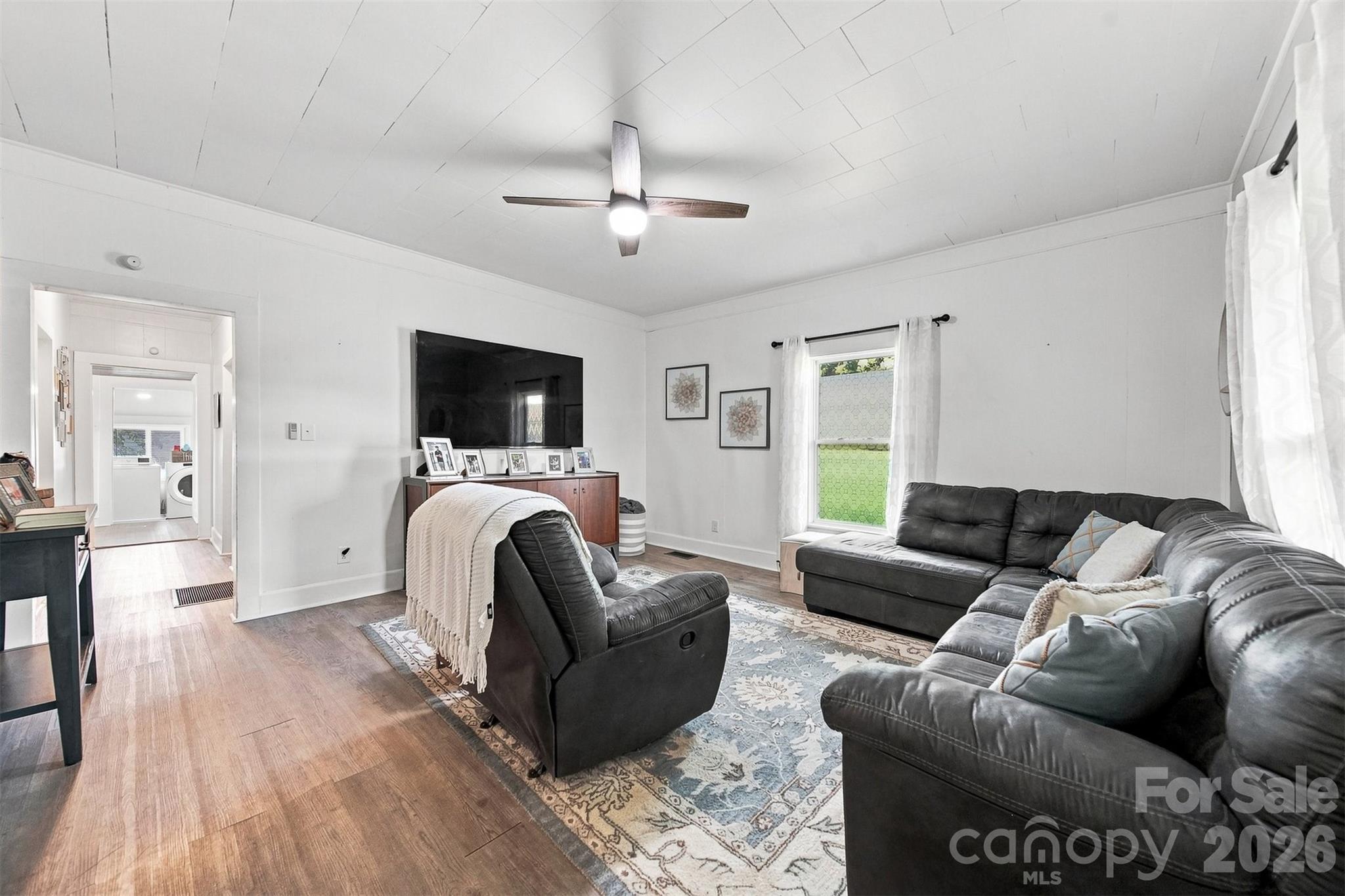 213 Colombo Street Property Photo 6