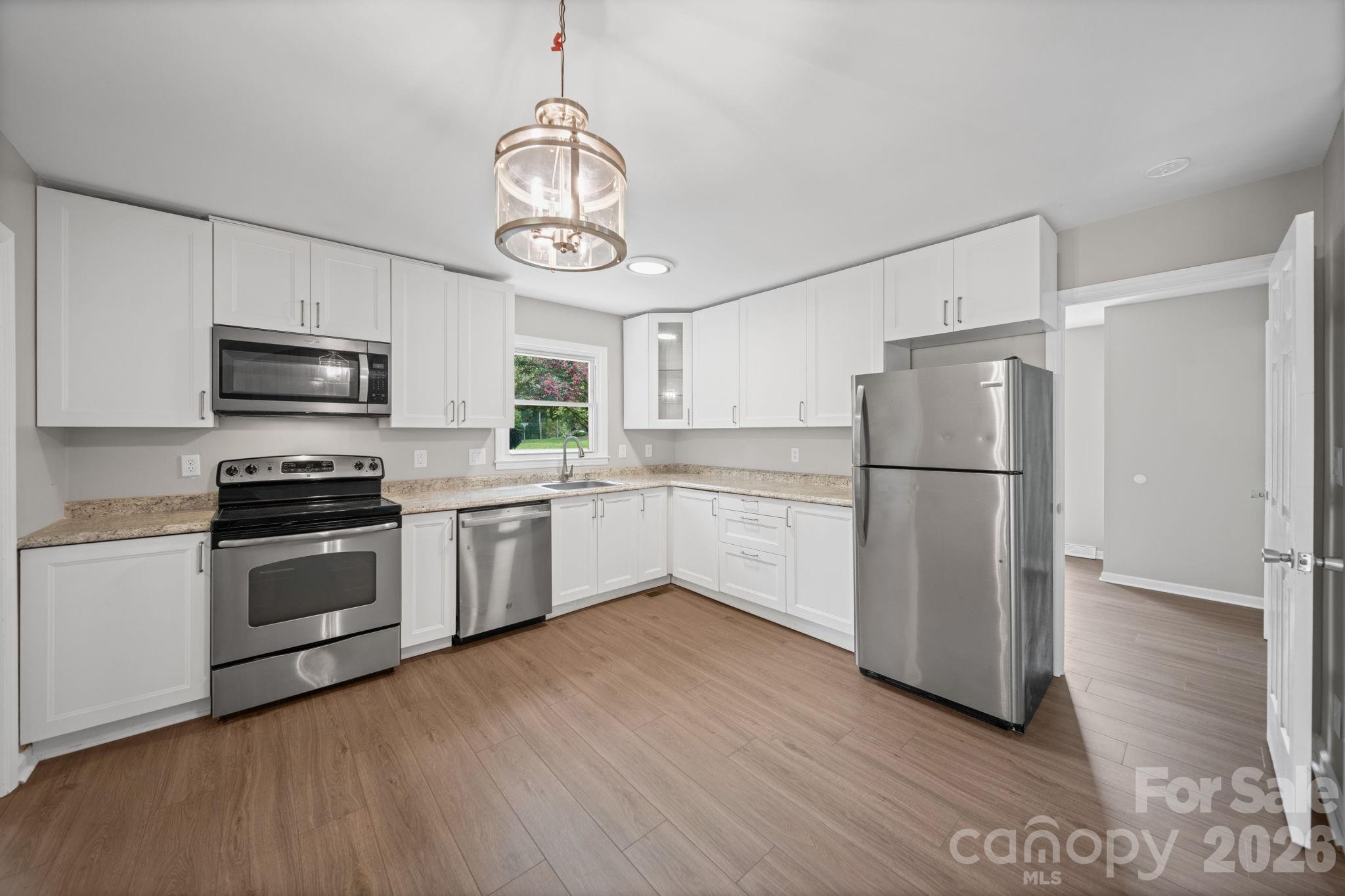 4710 Carving Tree Drive Property Photo 10