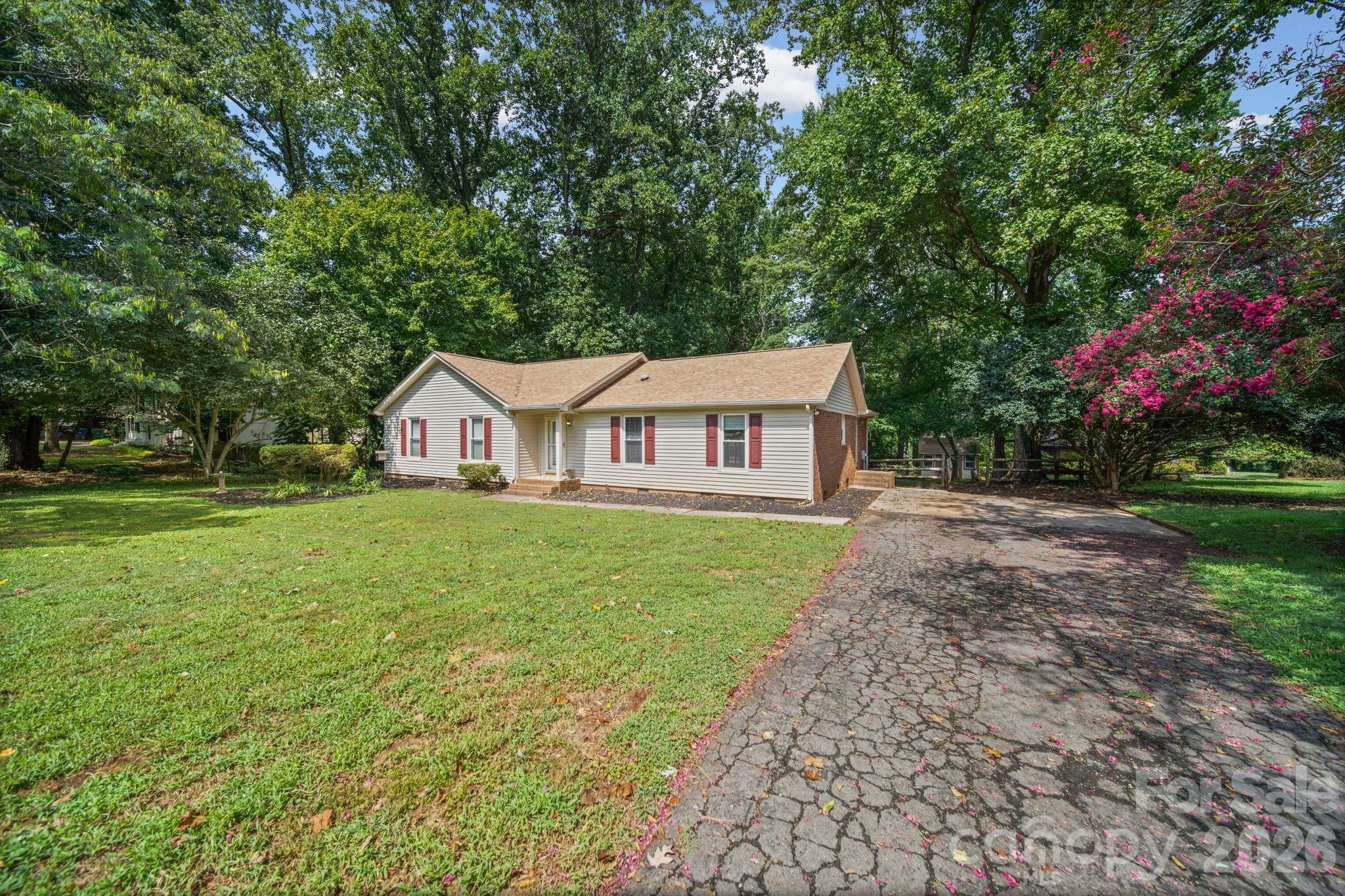 4710 Carving Tree Drive Property Photo 35