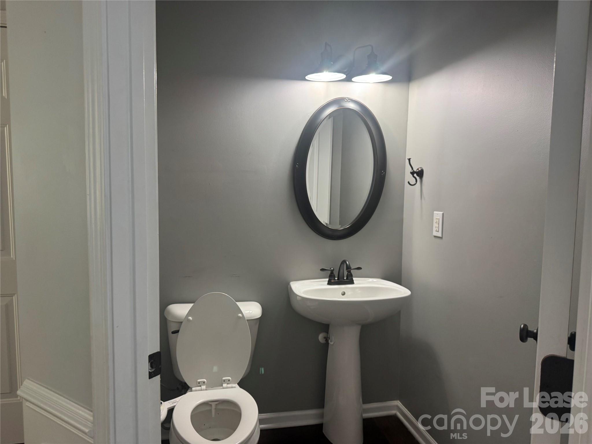 800 Pinkney Place Property Photo 13