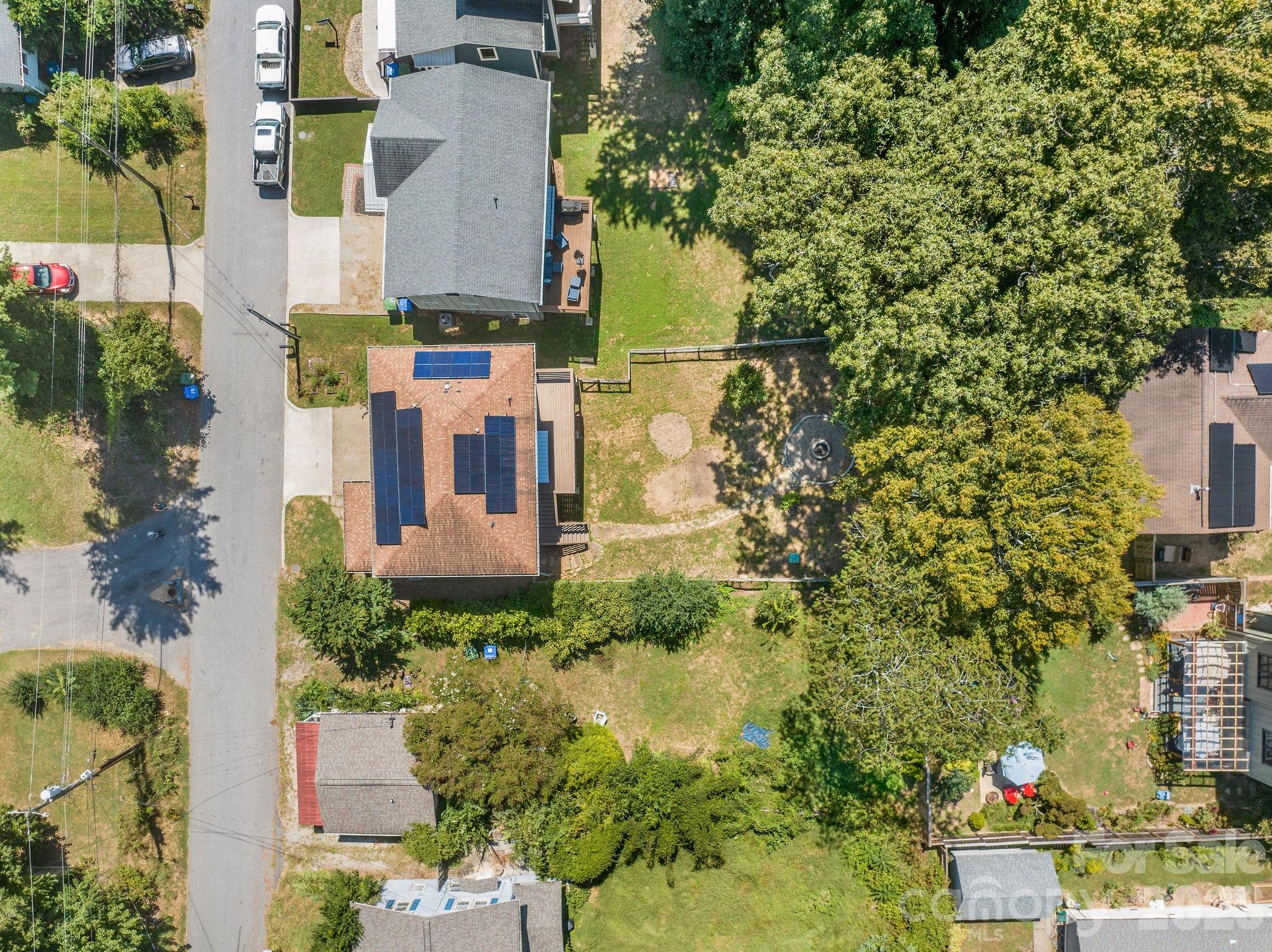 27 Hubbard Avenue Property Photo 45