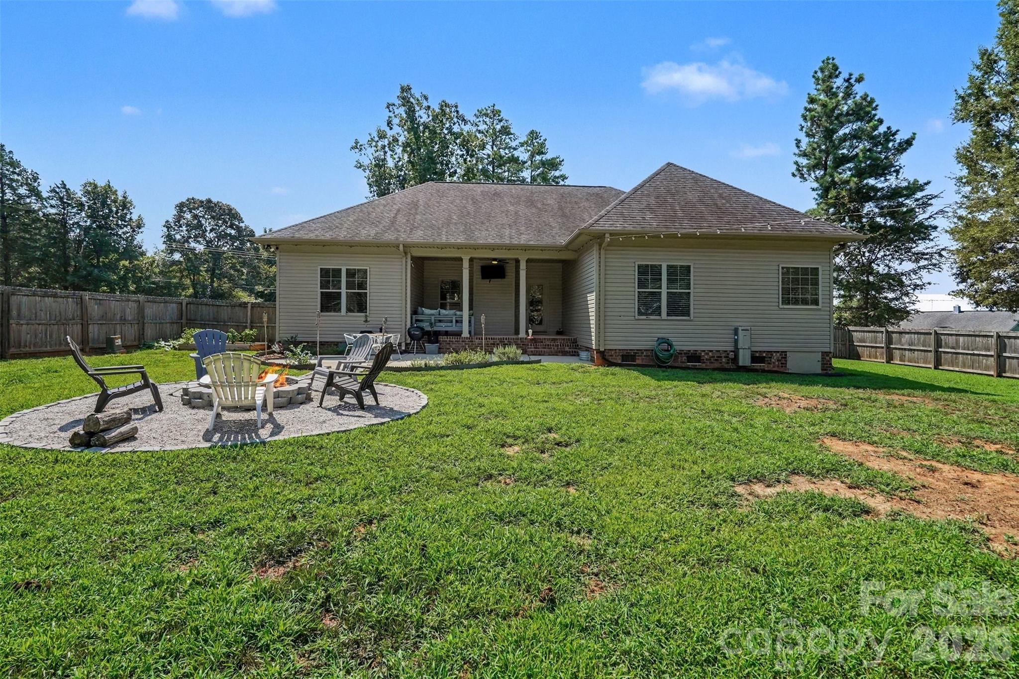 1319 Baucom Road Property Photo 27