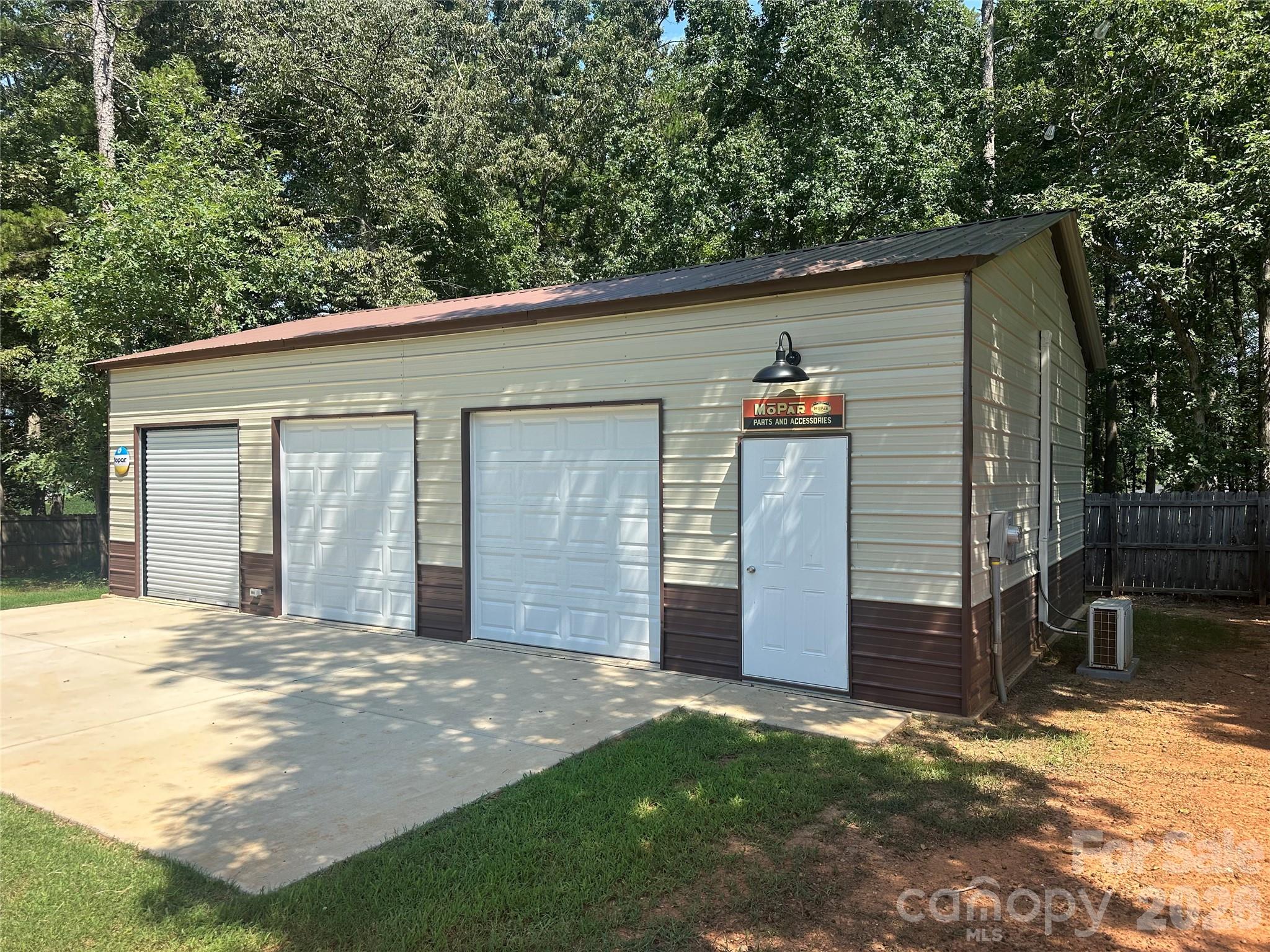 1319 Baucom Road Property Photo 30