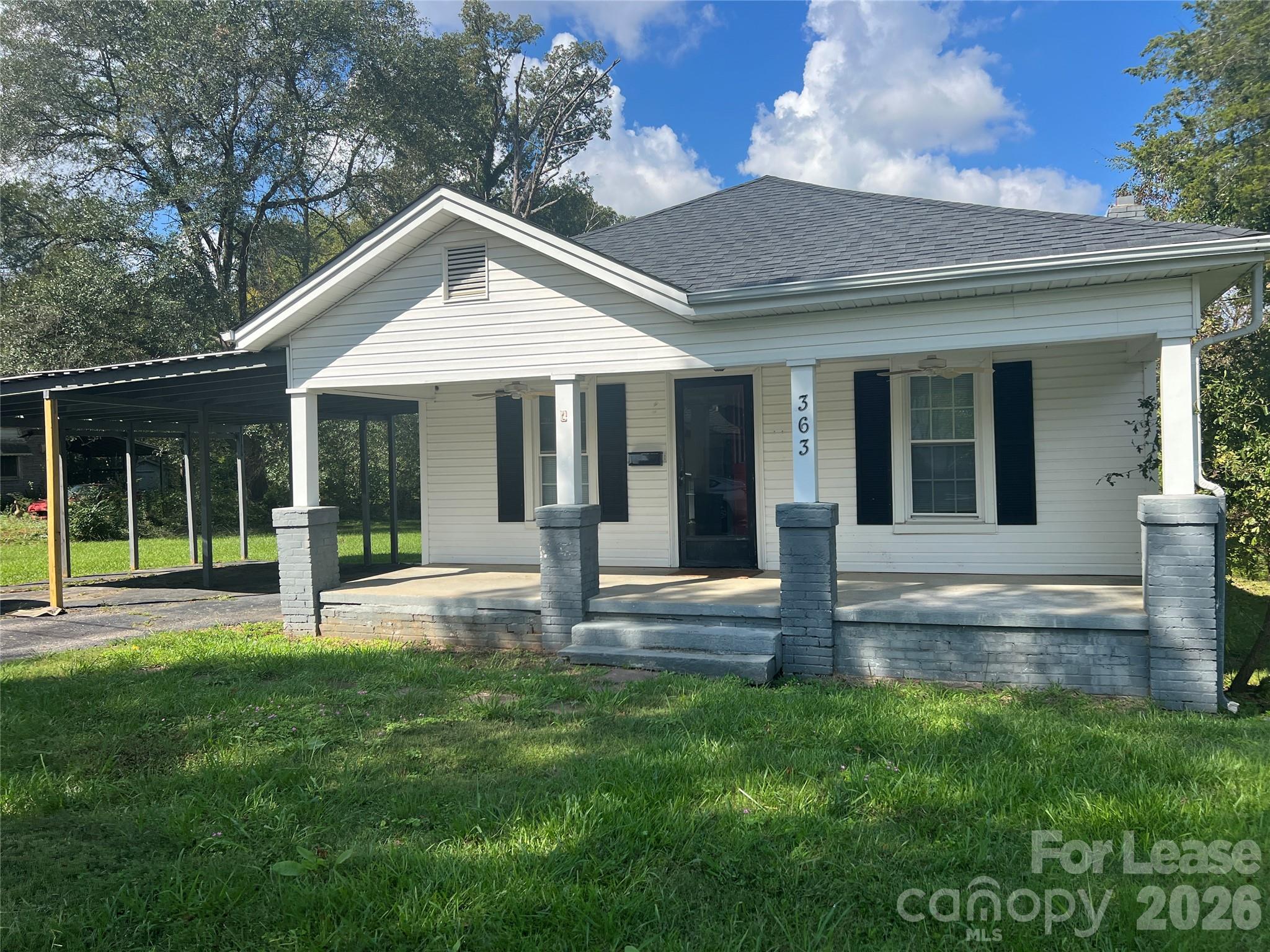 363 Pine Street Property Photo 1