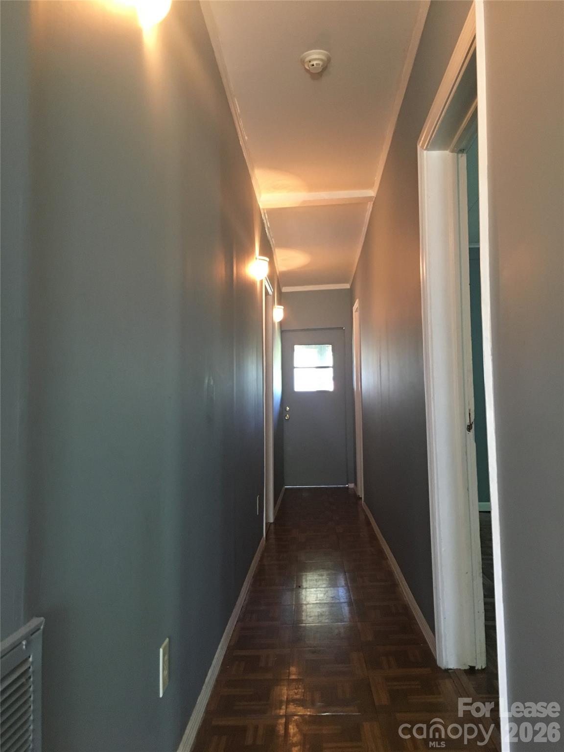 363 Pine Street Property Photo 6