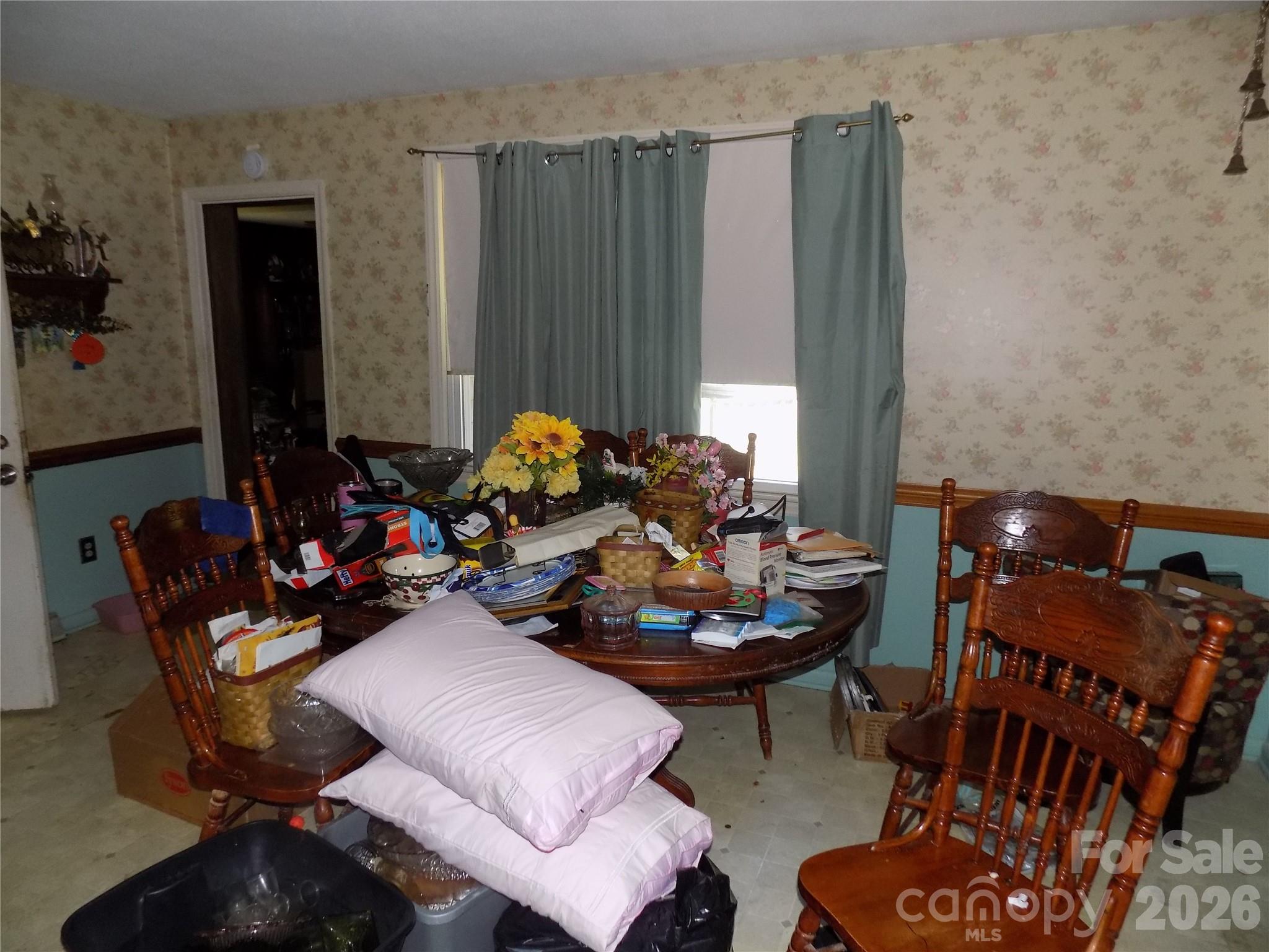 340 S Vine Street Property Photo 3