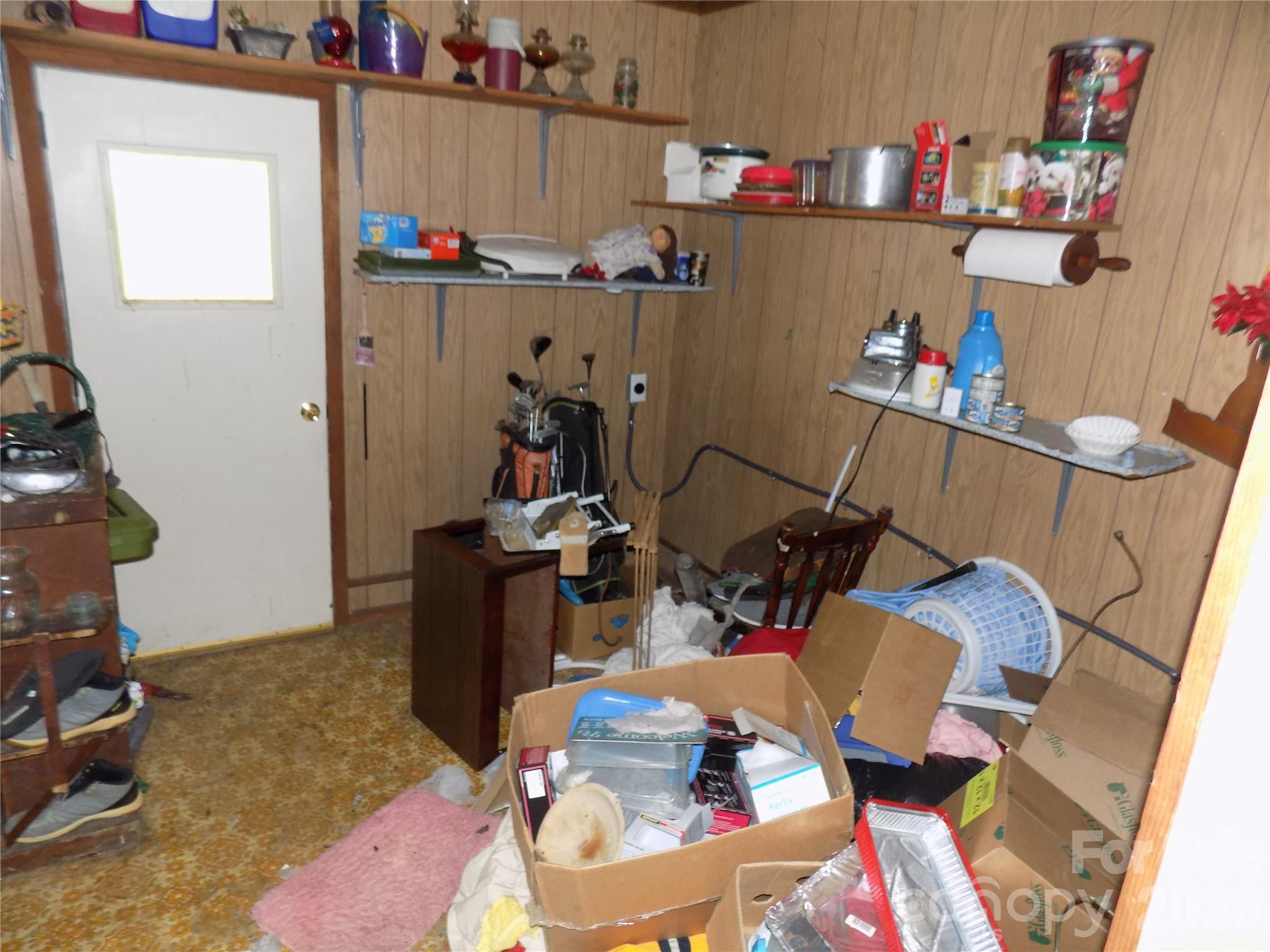 340 S Vine Street Property Photo 5