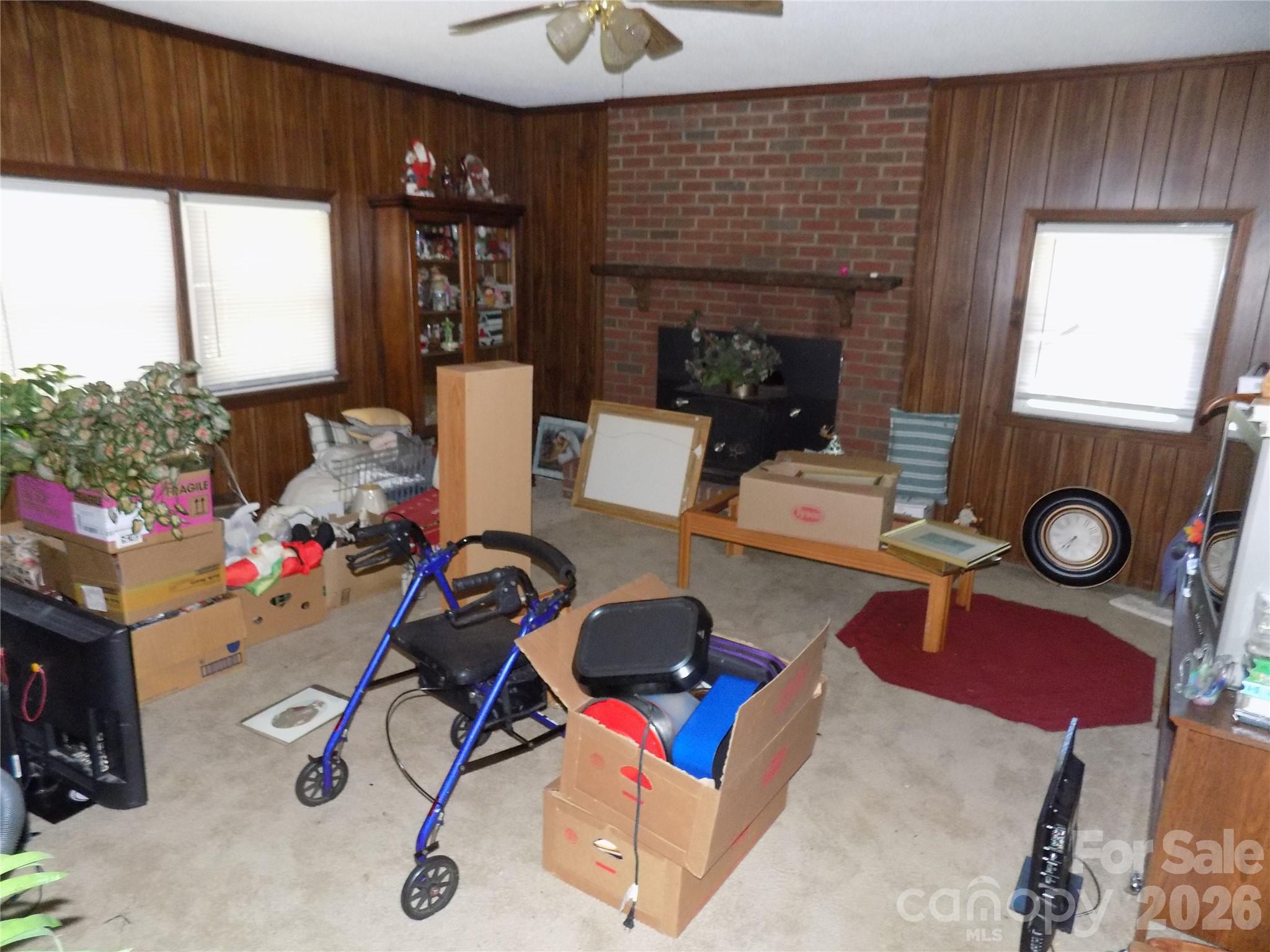 340 S Vine Street Property Photo 6