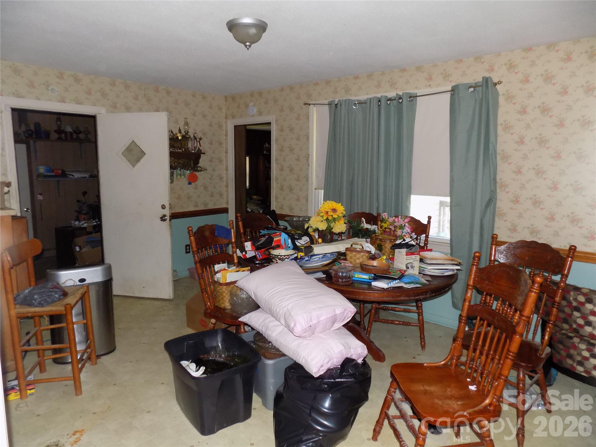 340 S Vine Street Property Photo 7