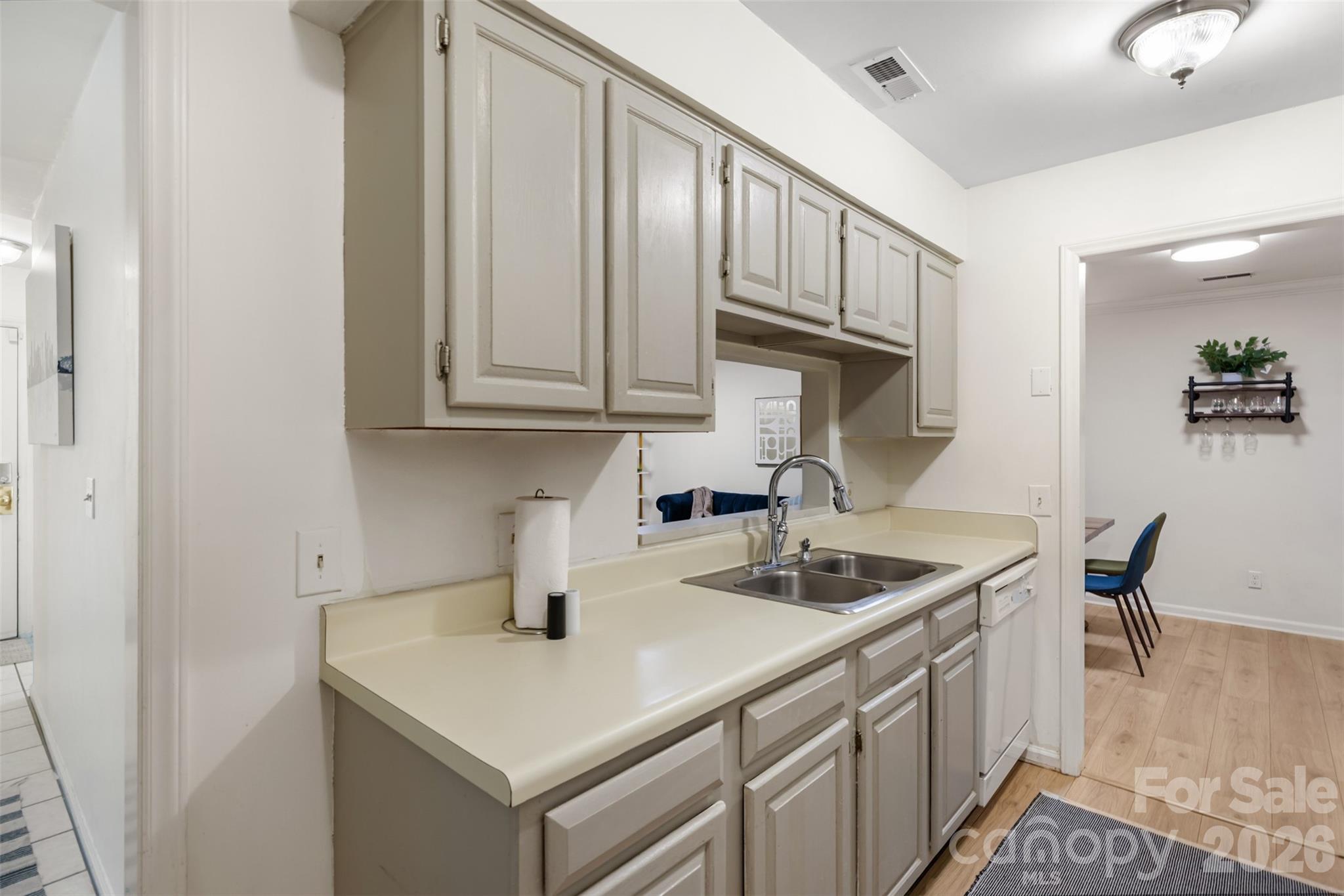 3520 Colony Crossing Drive Property Photo 8