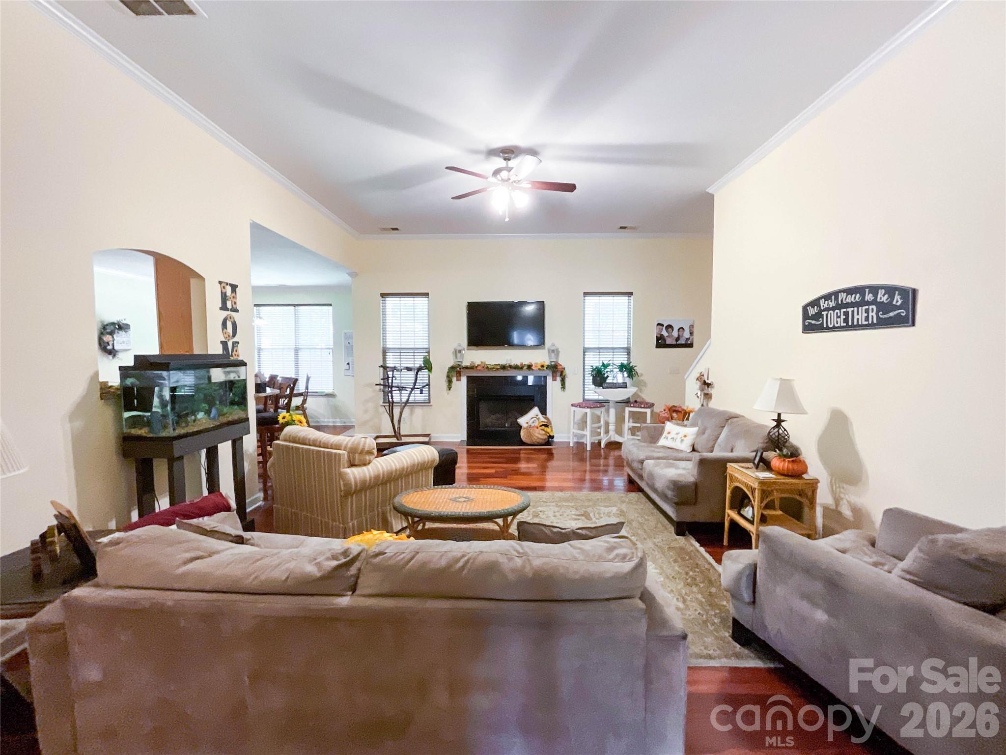 2702 Piersland Drive Property Photo 6