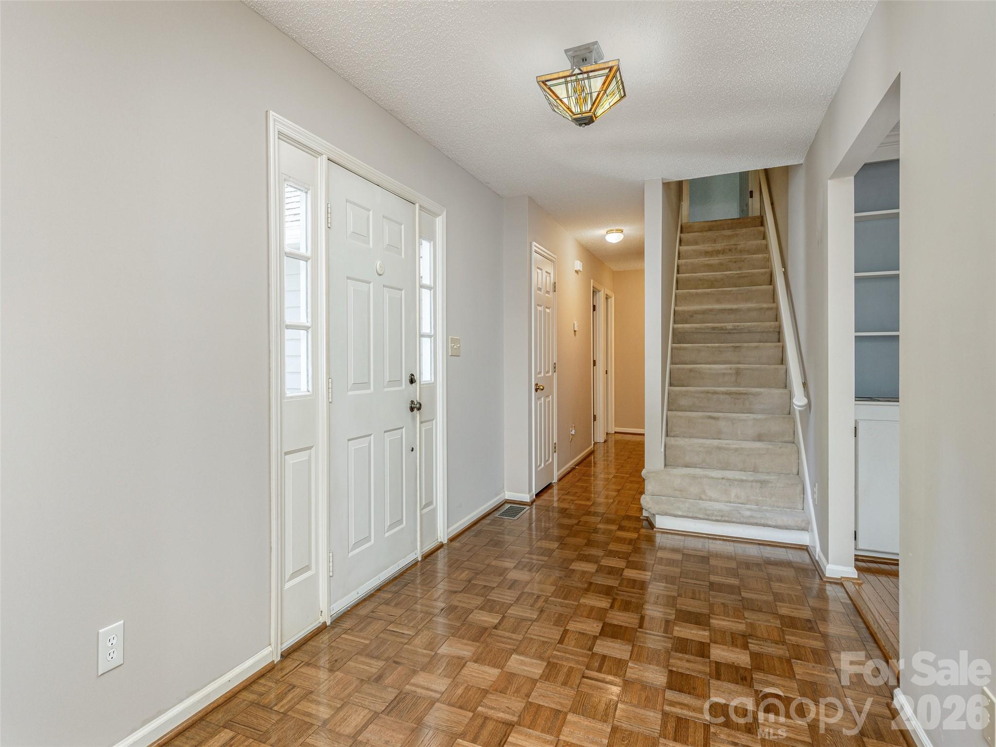 15 Glen Crest Drive Property Photo 3