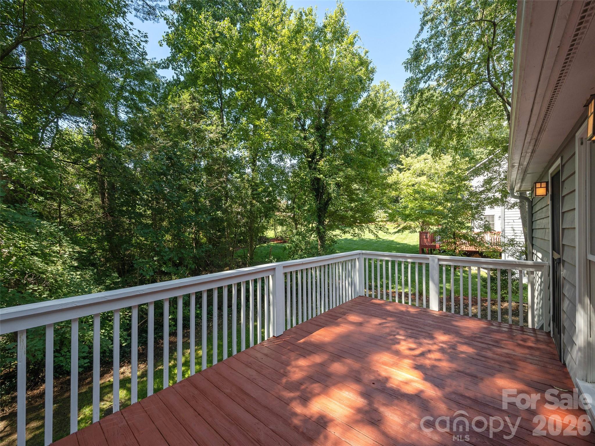 15 Glen Crest Drive Property Photo 6