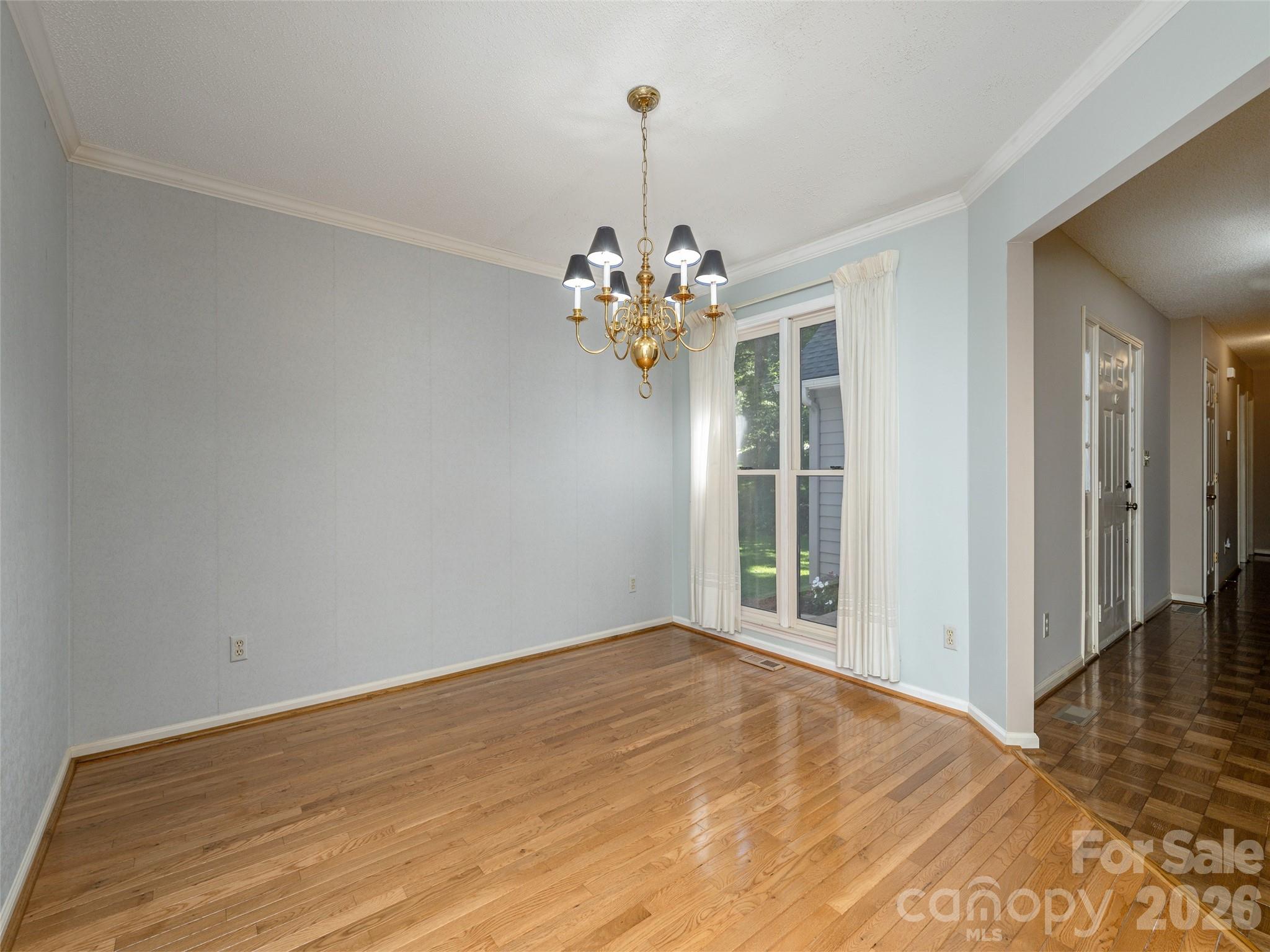 15 Glen Crest Drive Property Photo 11