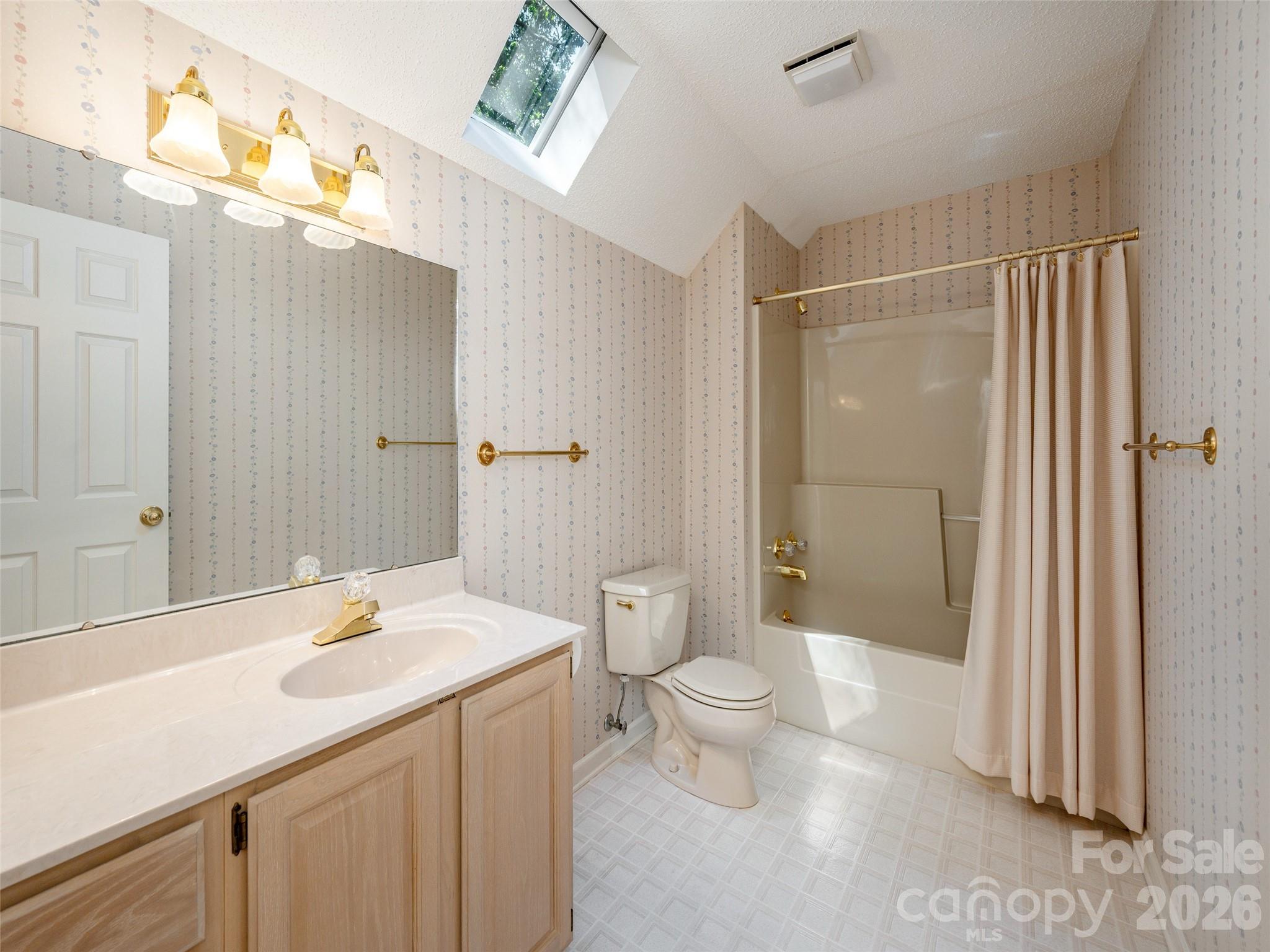 15 Glen Crest Drive Property Photo 22