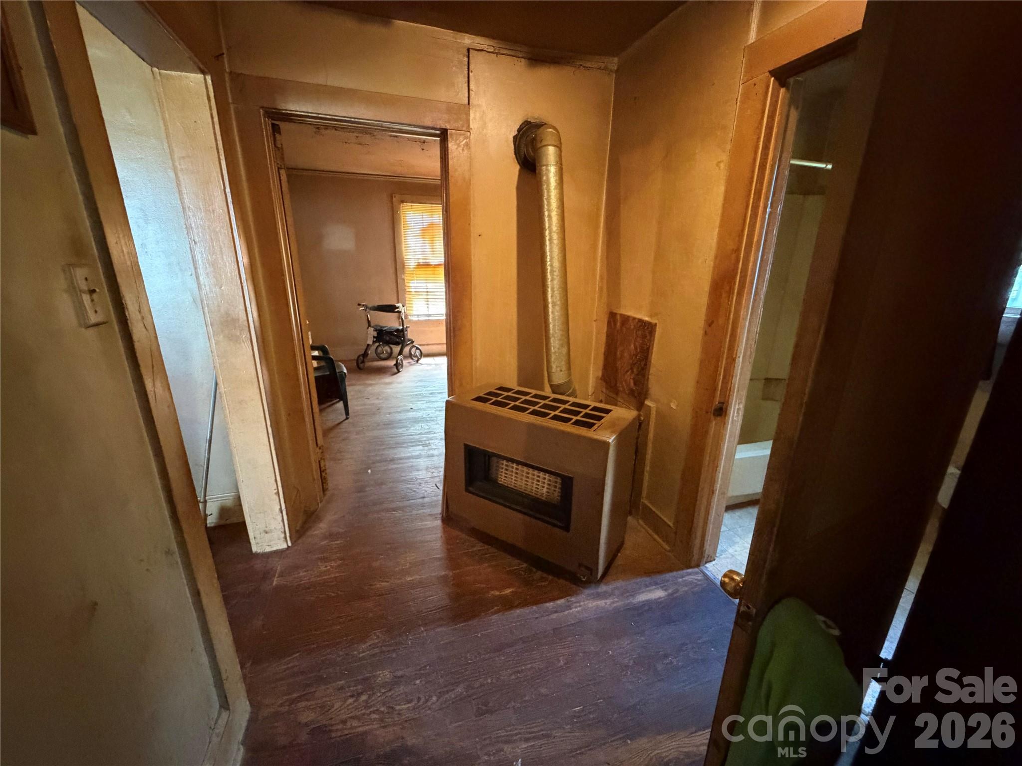 648 Flint Street Property Photo 7