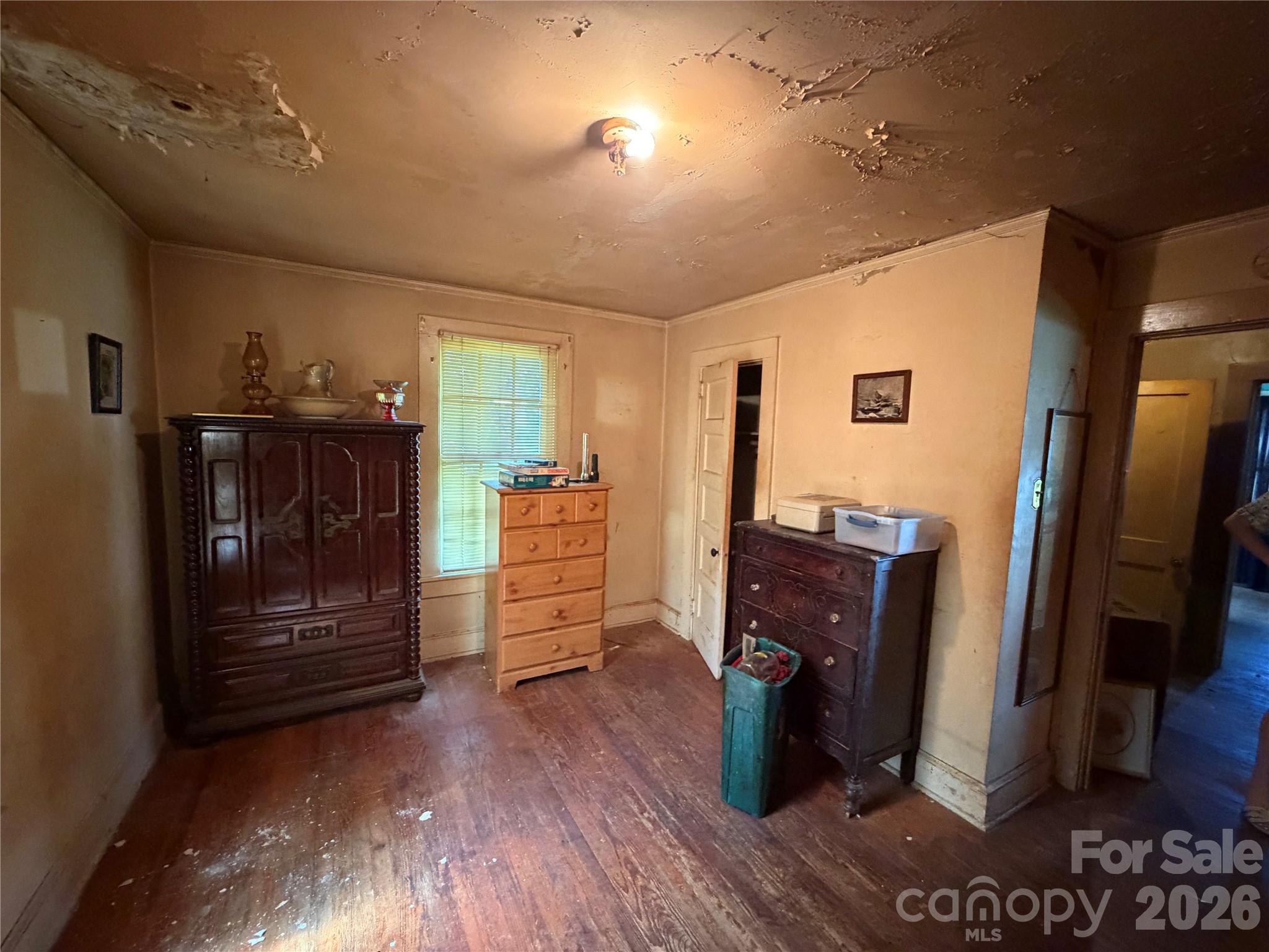648 Flint Street Property Photo 13