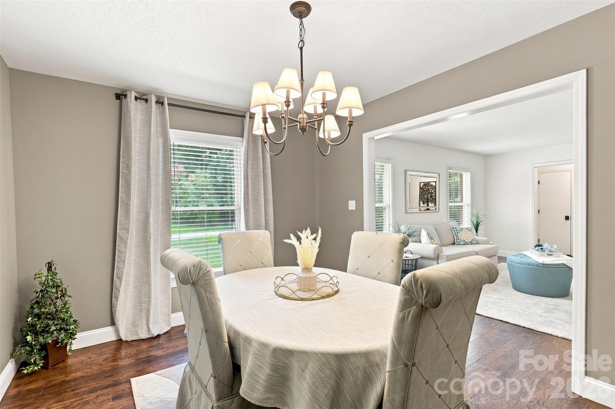 1002 Leewood Drive Property Photo 7
