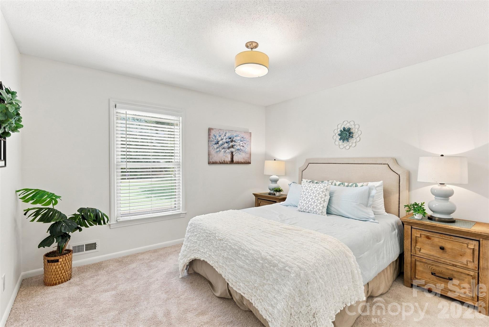 1002 Leewood Drive Property Photo 30