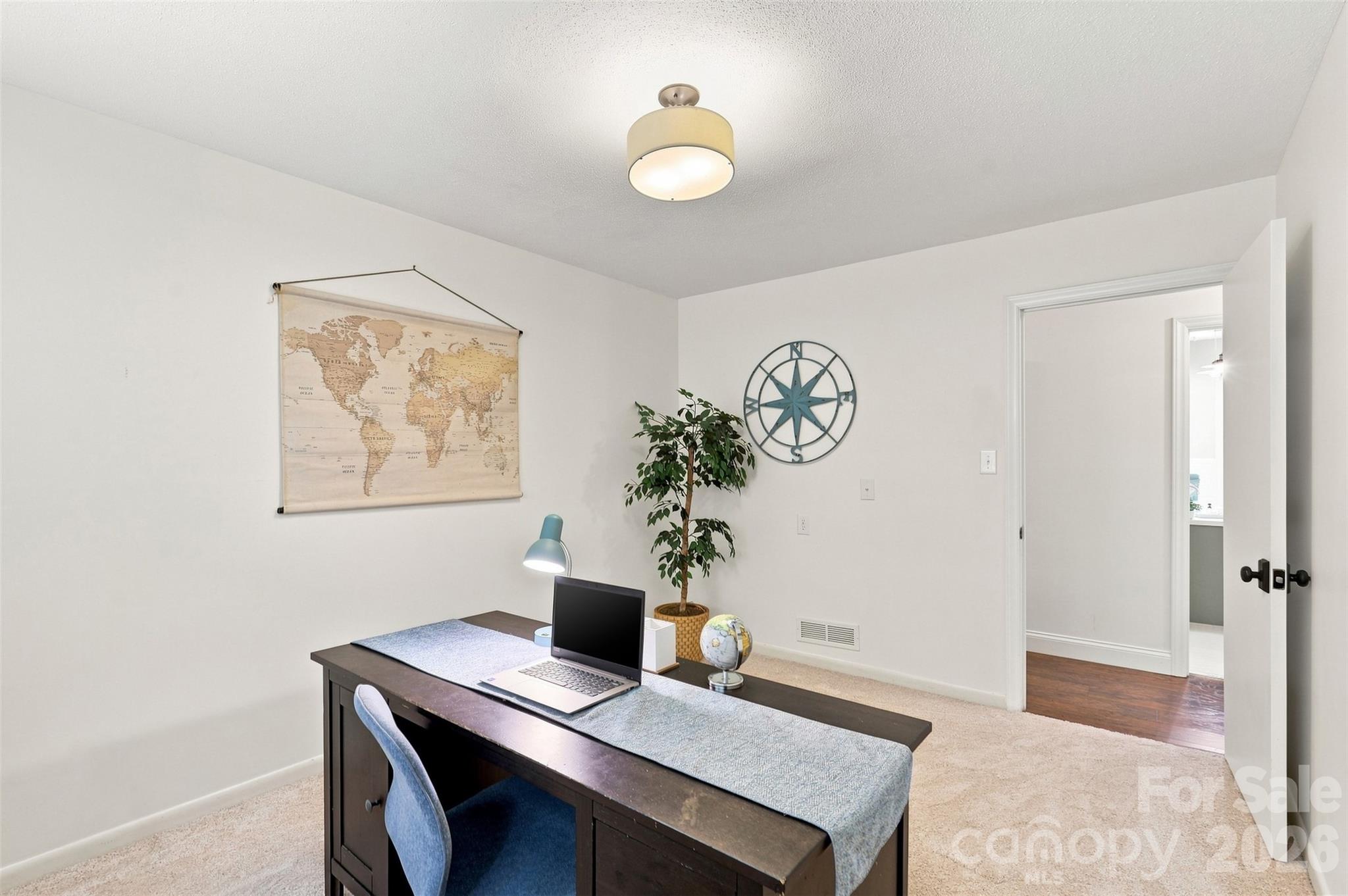 1002 Leewood Drive Property Photo 33
