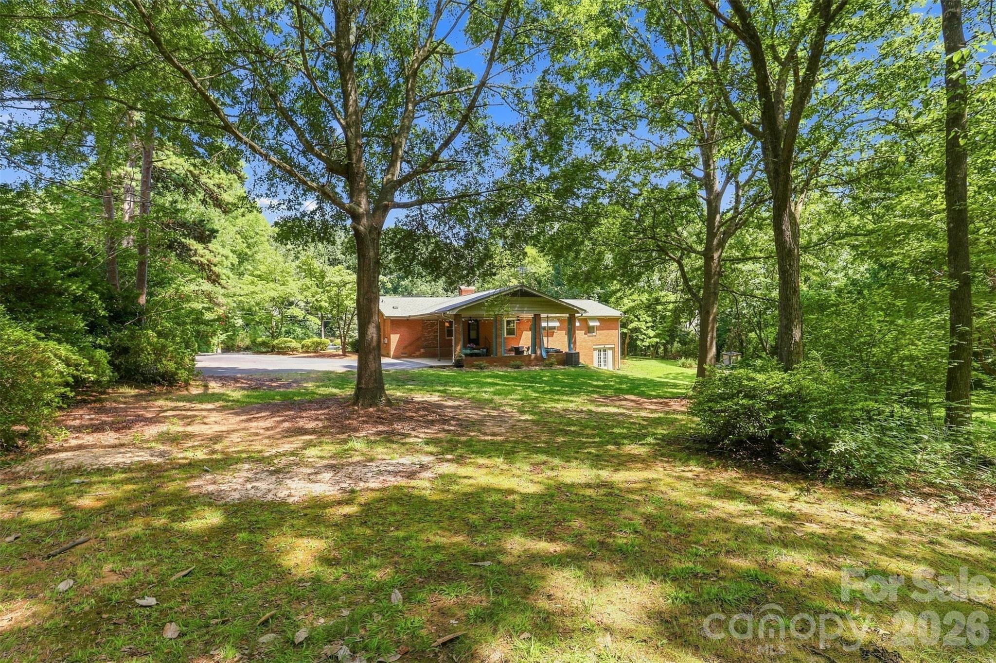 1002 Leewood Drive Property Photo 40