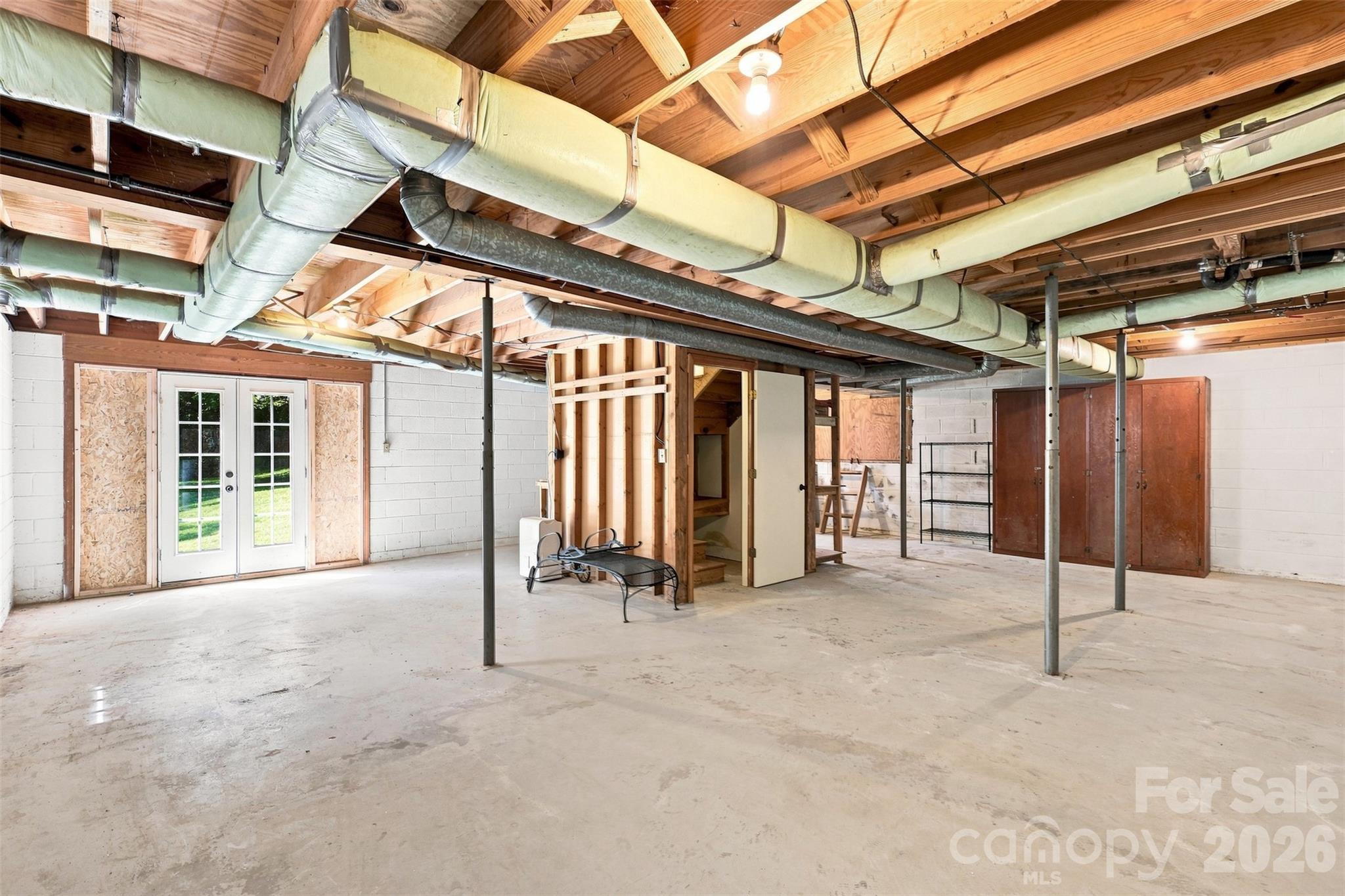 1002 Leewood Drive Property Photo 43