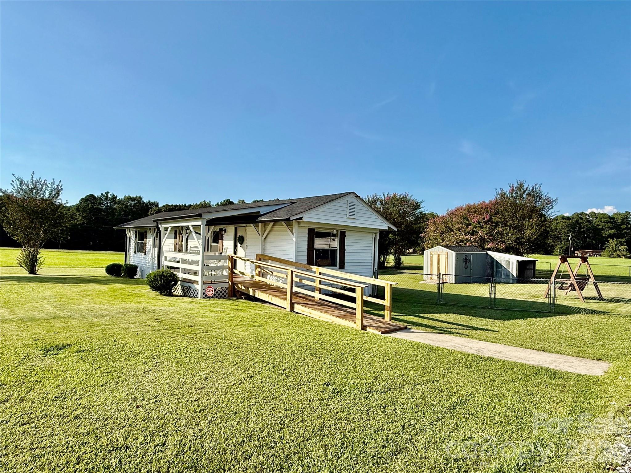 6191 Richburg Road Property Photo 4