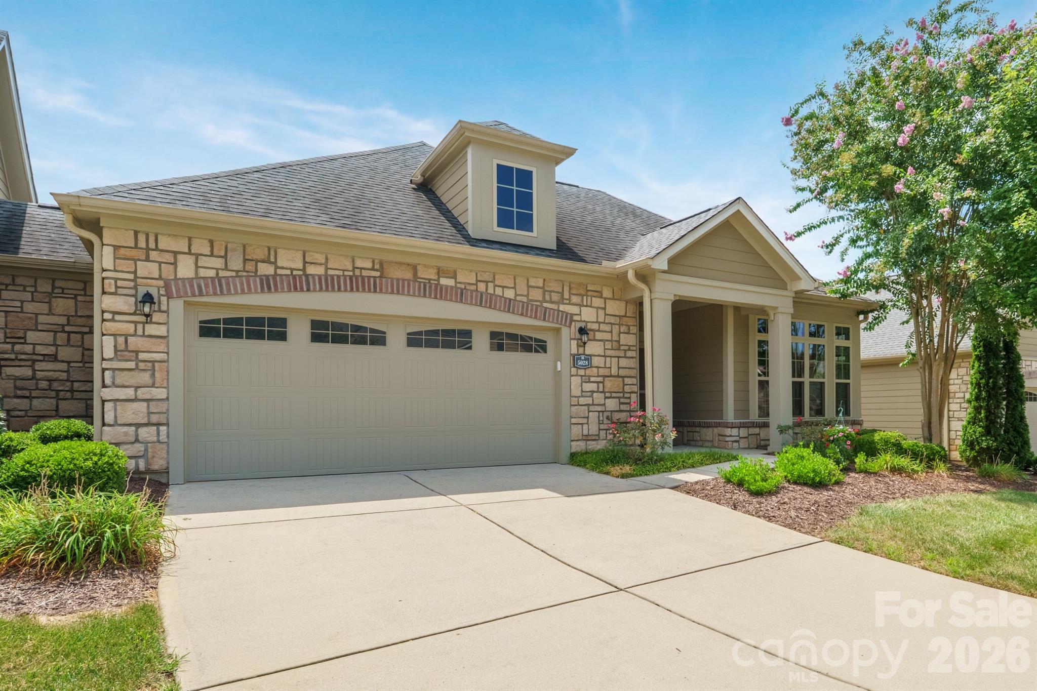 5028 Polo Gate Boulevard Property Photo 2