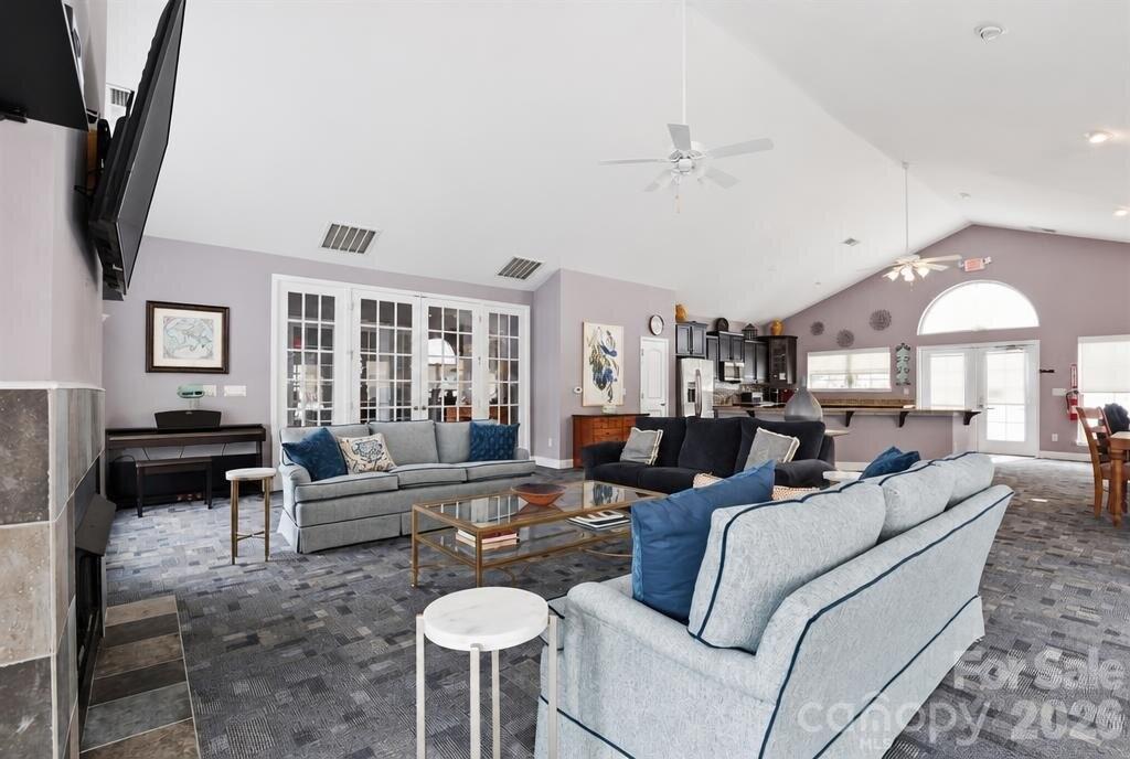 5028 Polo Gate Boulevard Property Photo 28