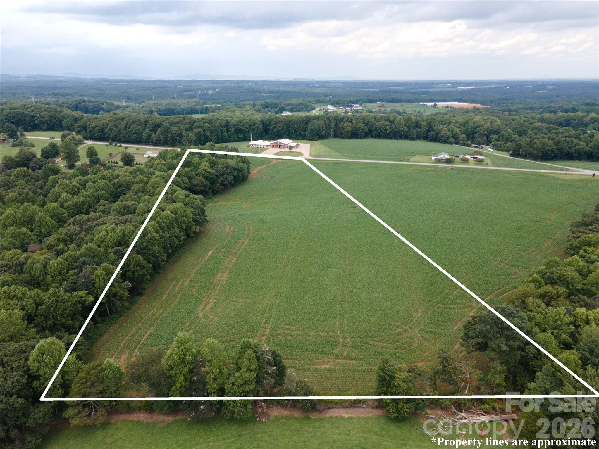 11ac W Memorial Highway Property Photo 4