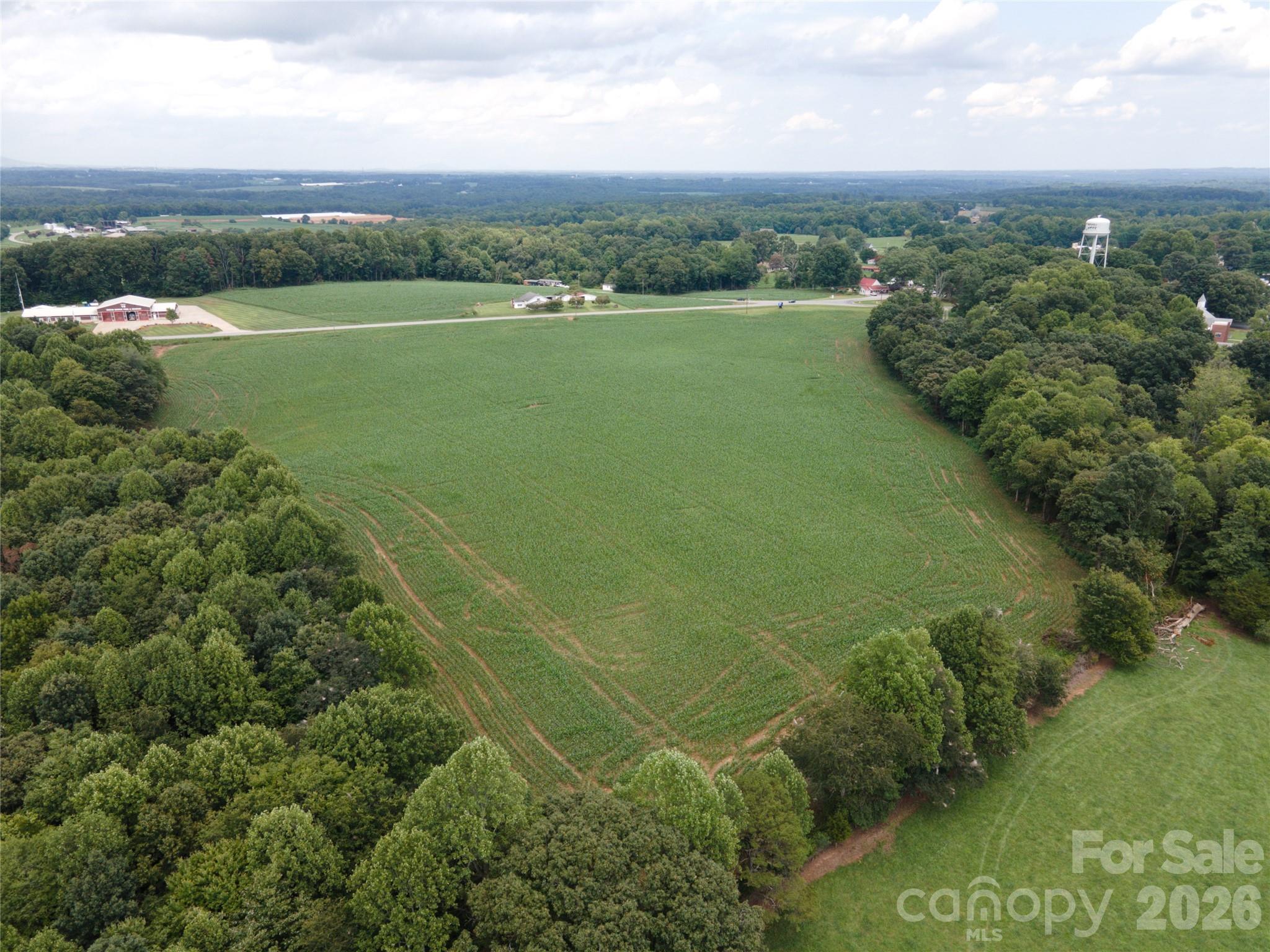 11ac W Memorial Highway Property Photo 8