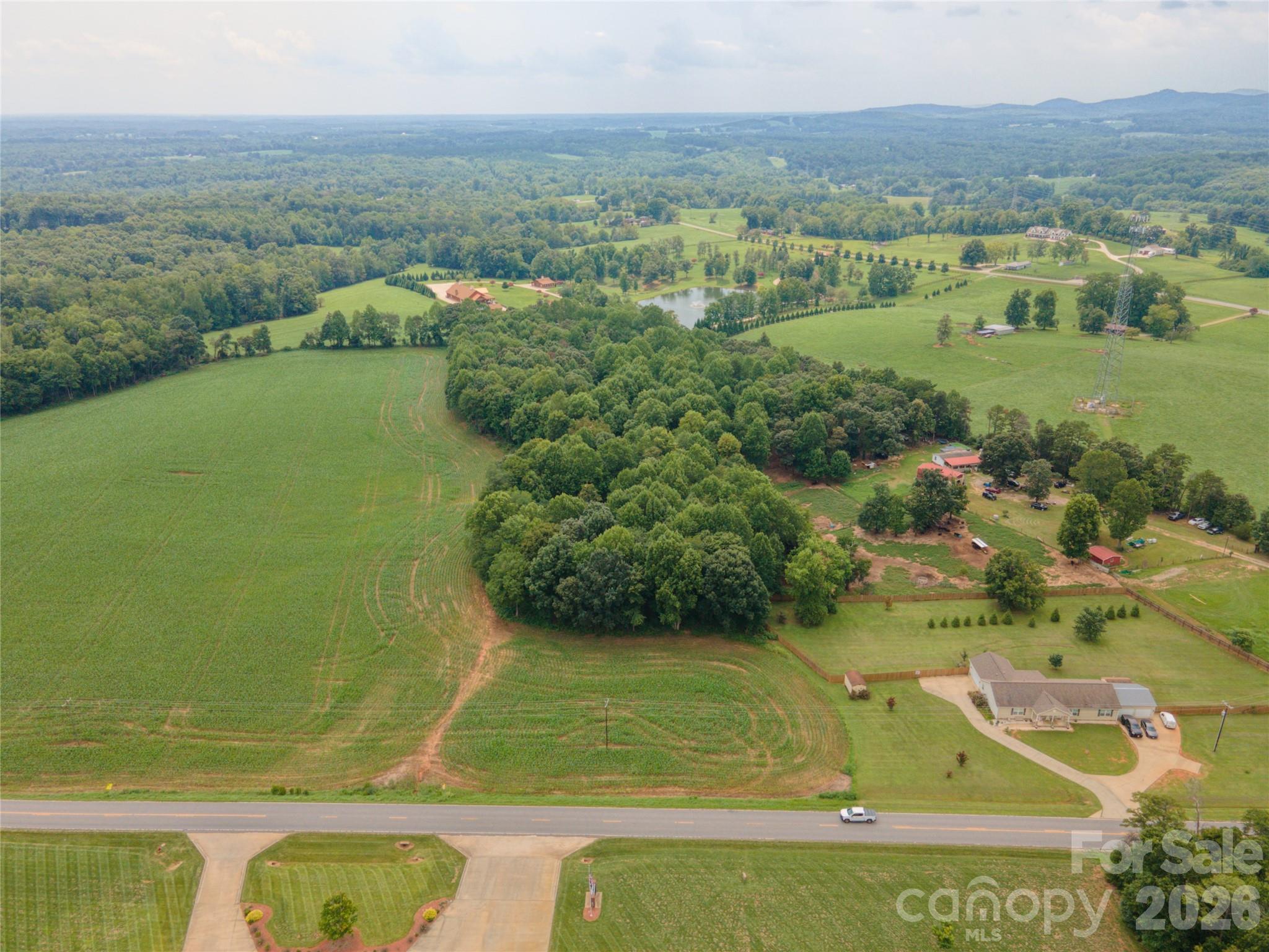 11ac W Memorial Highway Property Photo 11