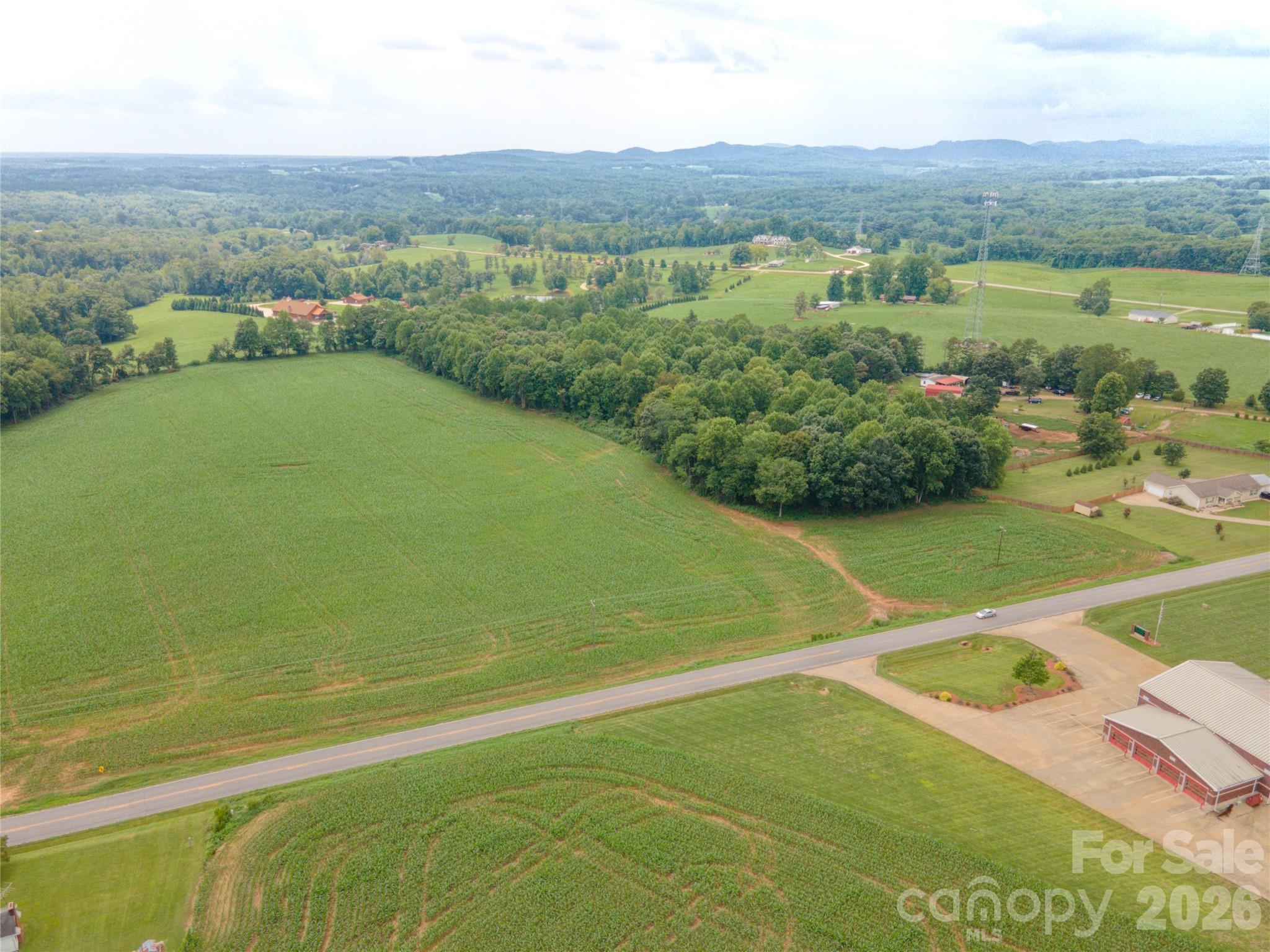 11ac W Memorial Highway Property Photo 13