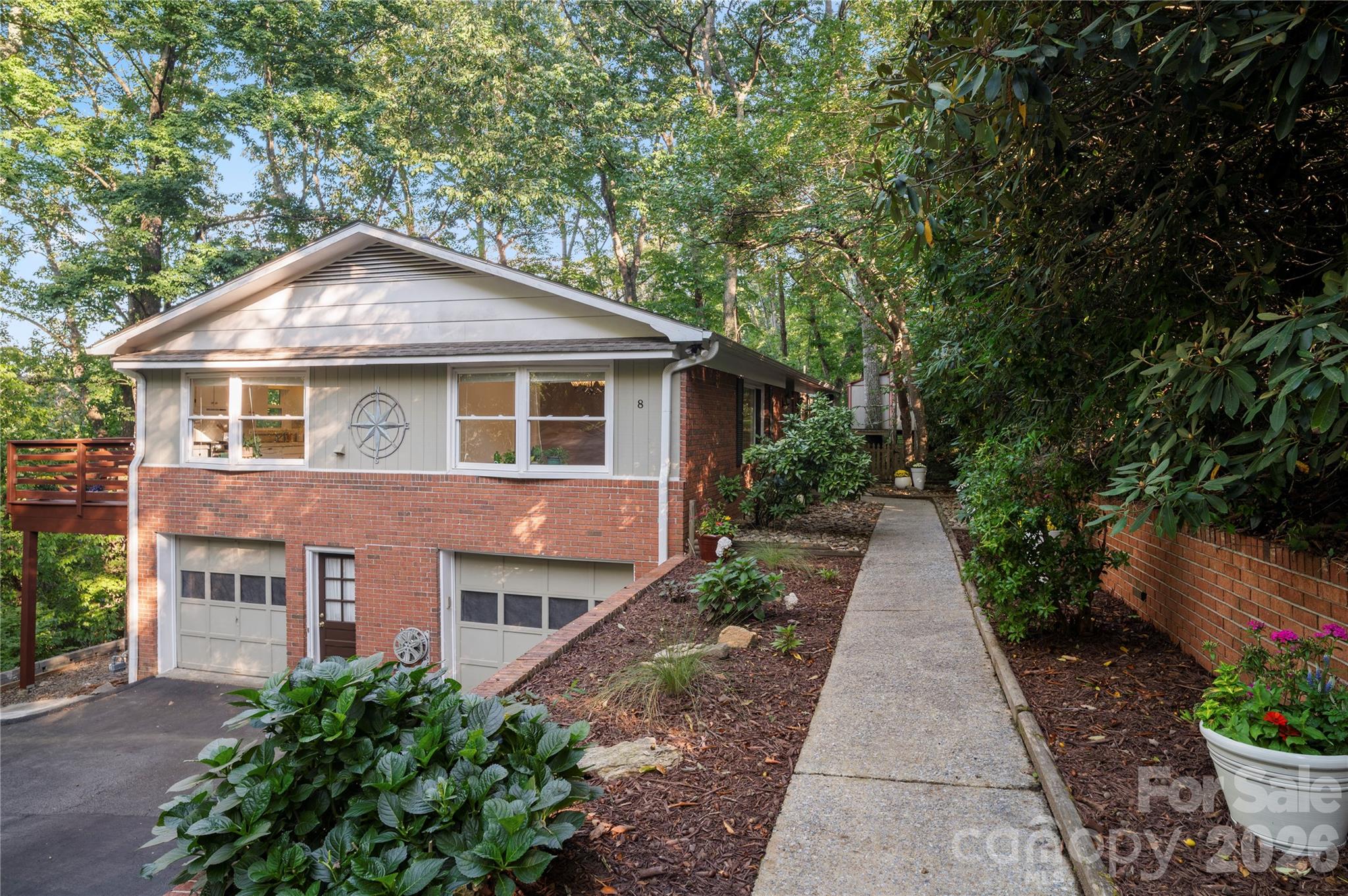 8 Galax Lane Property Photo 1