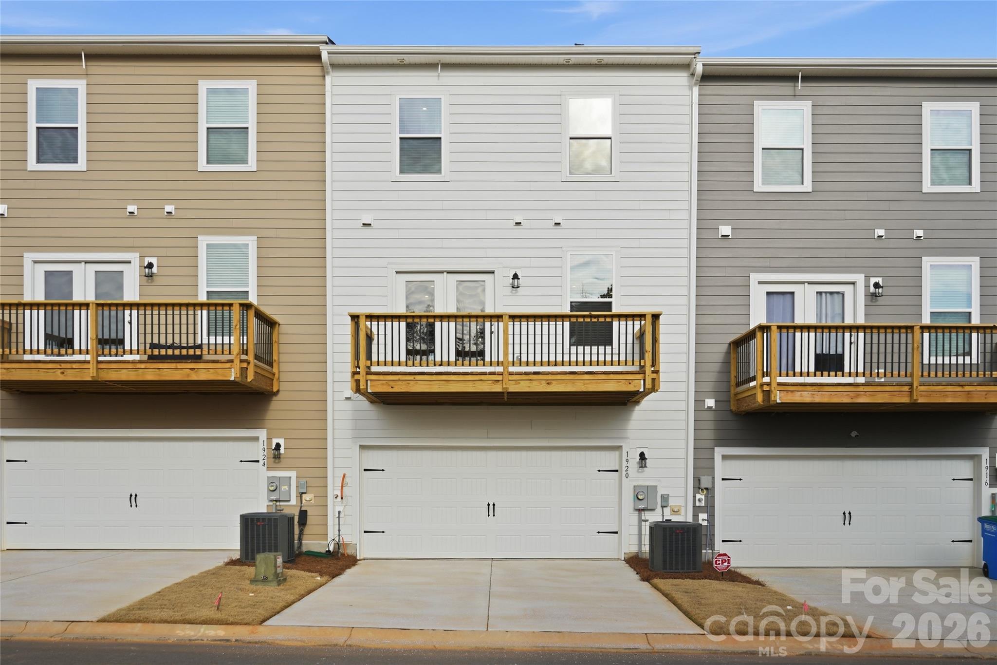 1410 Towns Valley Property Photo 4