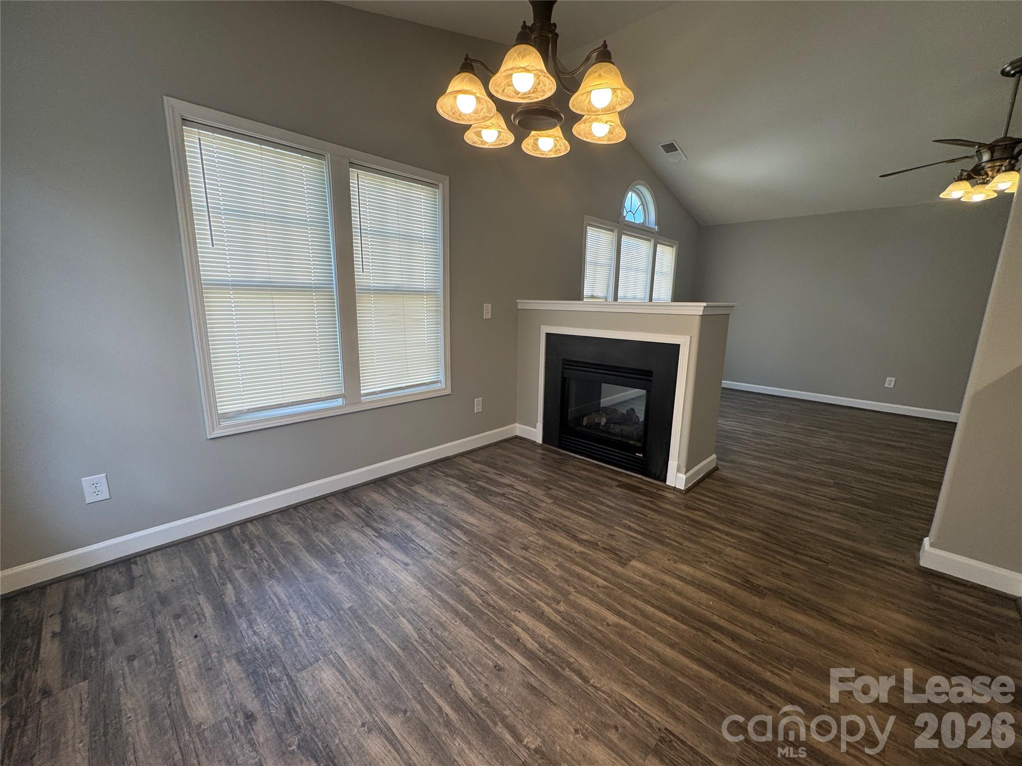 124 Crestwood Drive Property Photo 3