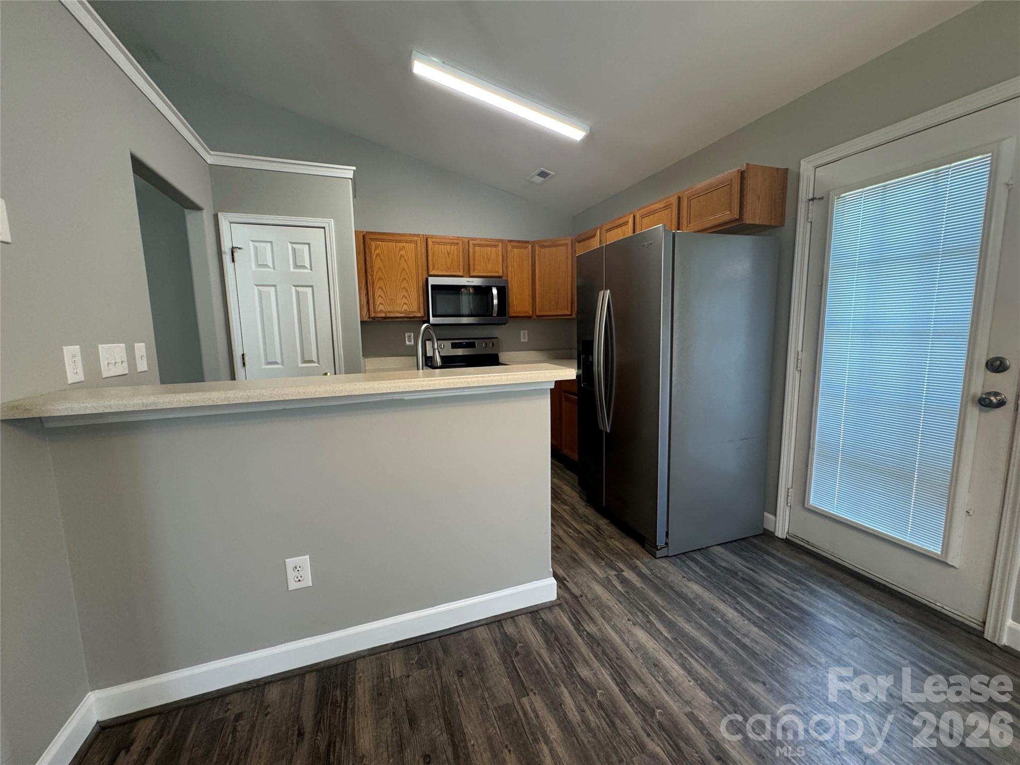 124 Crestwood Drive Property Photo 4