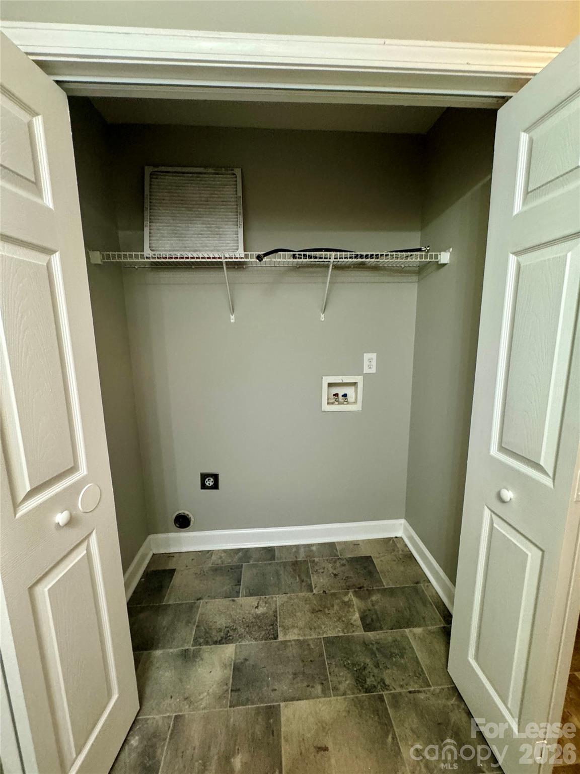 124 Crestwood Drive Property Photo 10
