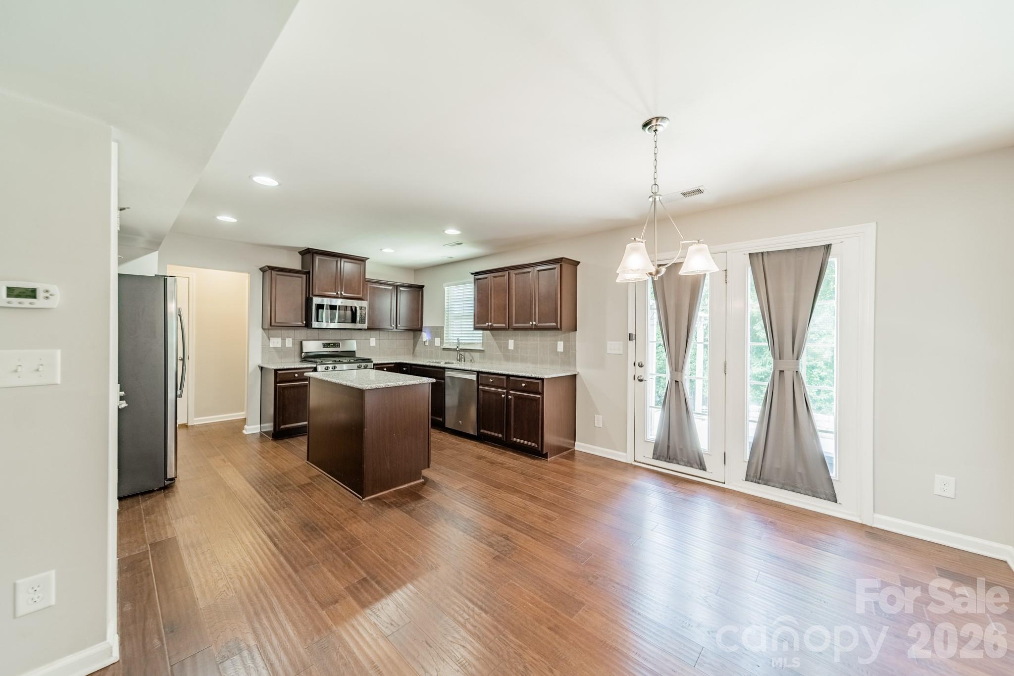 1829 Evergreen Drive Property Photo 10