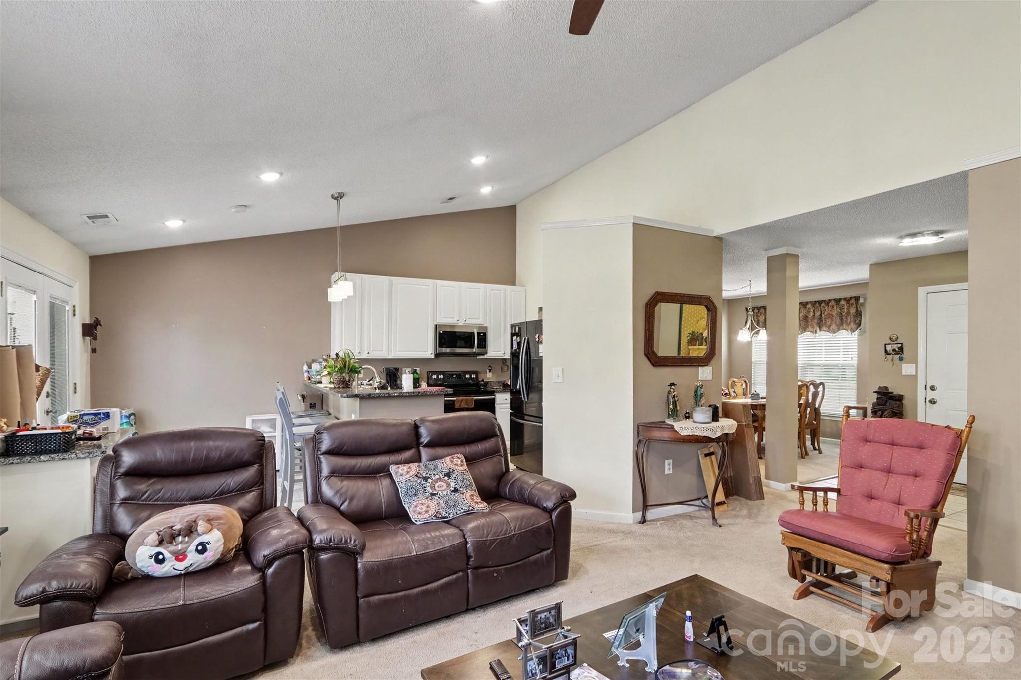 1068 Chapel Creek Road Property Photo 4