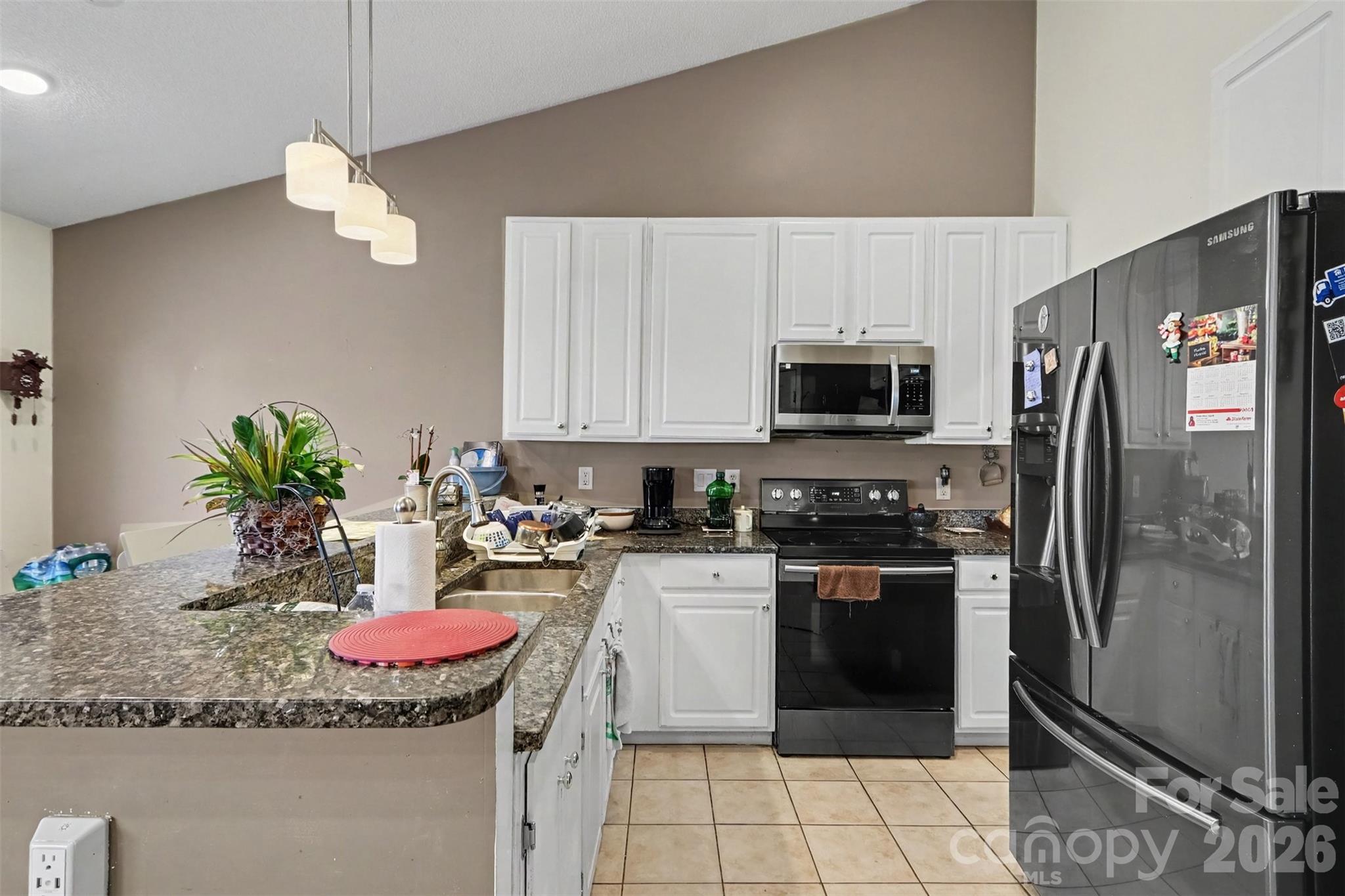 1068 Chapel Creek Road Property Photo 6
